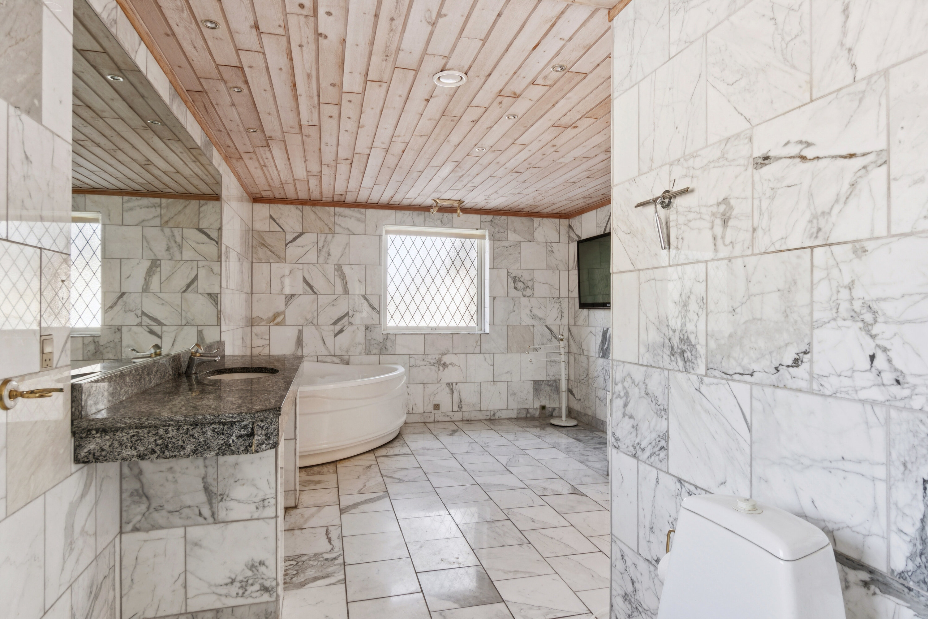 Fremhævet badeværelse billede i fuldskærmstilstand. Billede af Filippavej 28, Kaldred, 4593 Eskebjerg