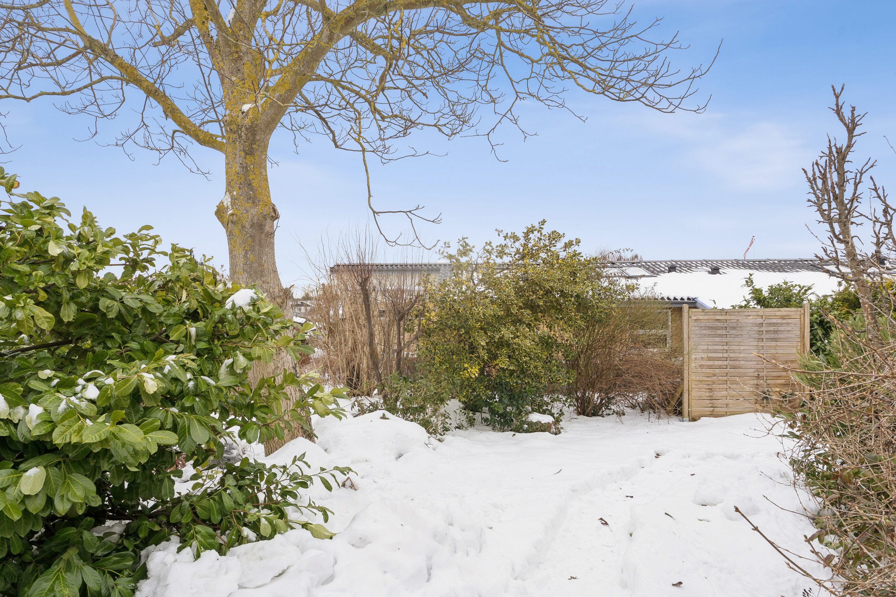 Fremhævet set fra haven billede i fuldskærmstilstand. Billede af Kærmindevej 22, 4760 Vordingborg