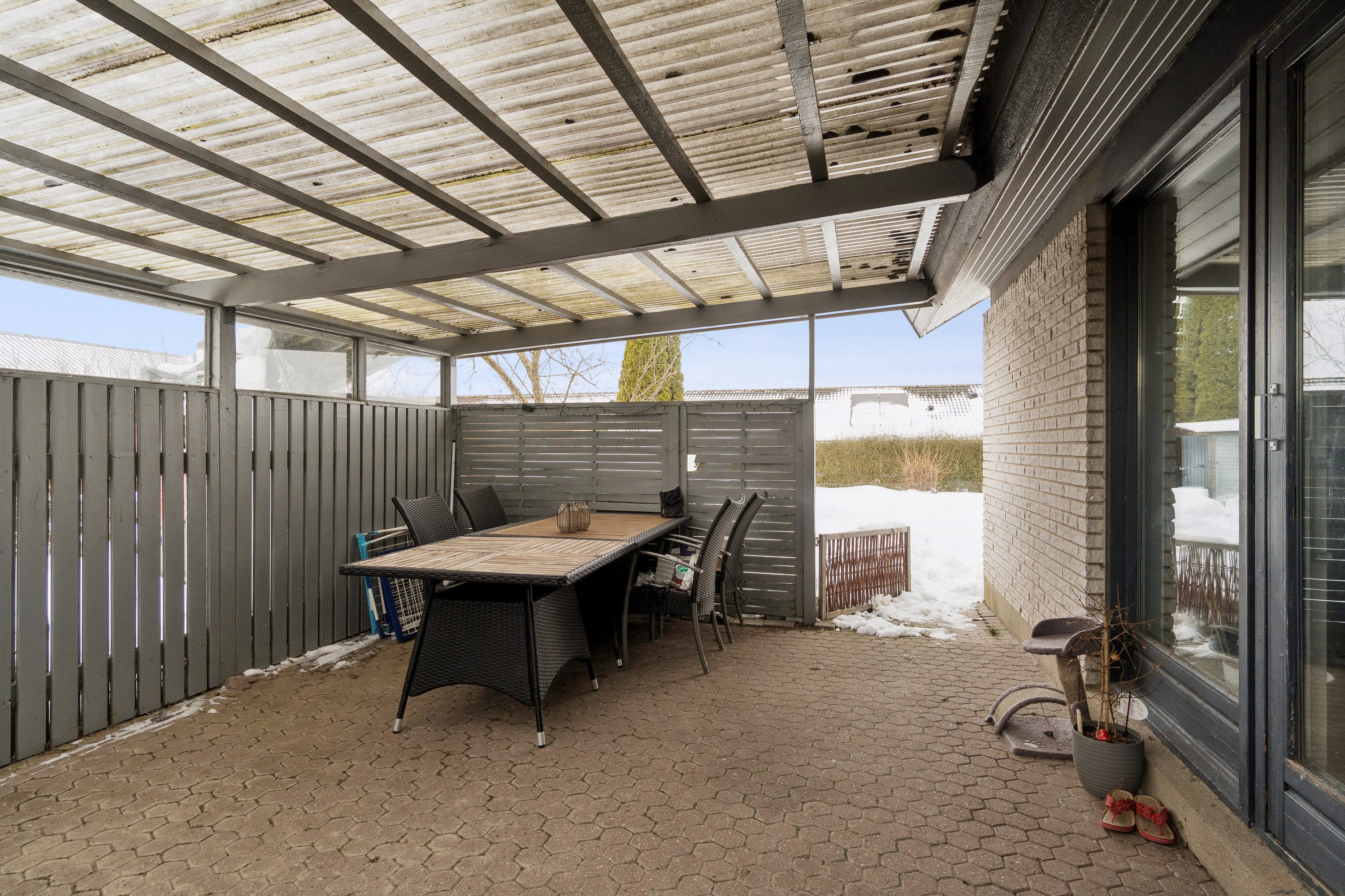 Fremhævet overdækket terrasse billede i fuldskærmstilstand. Billede af Sydskrænten 12, 4690 Haslev