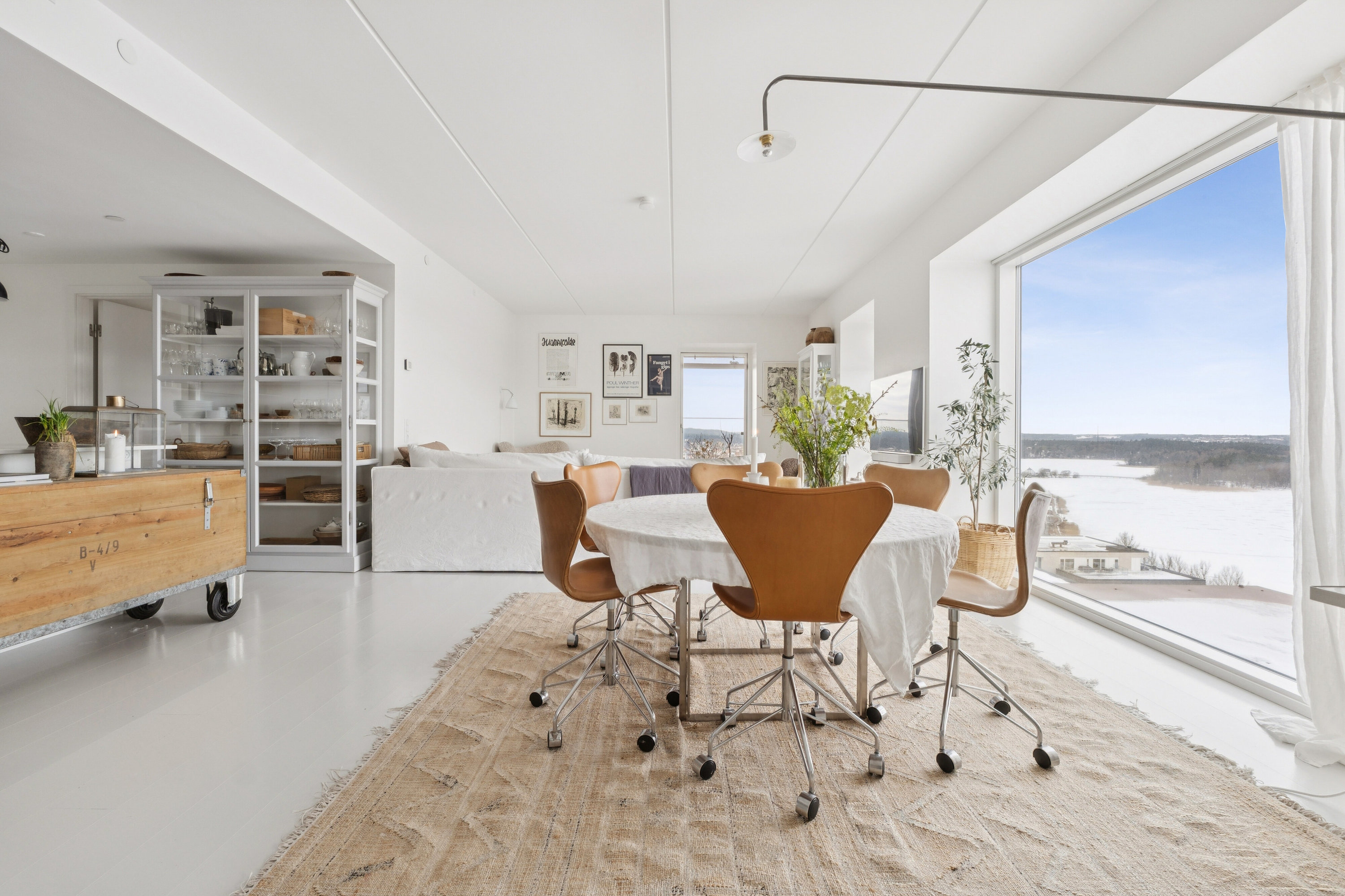 Fremhævet spisestue billede i fuldskærmstilstand. Billede af Papirfabrikken 52, 17. 3., 8600 Silkeborg