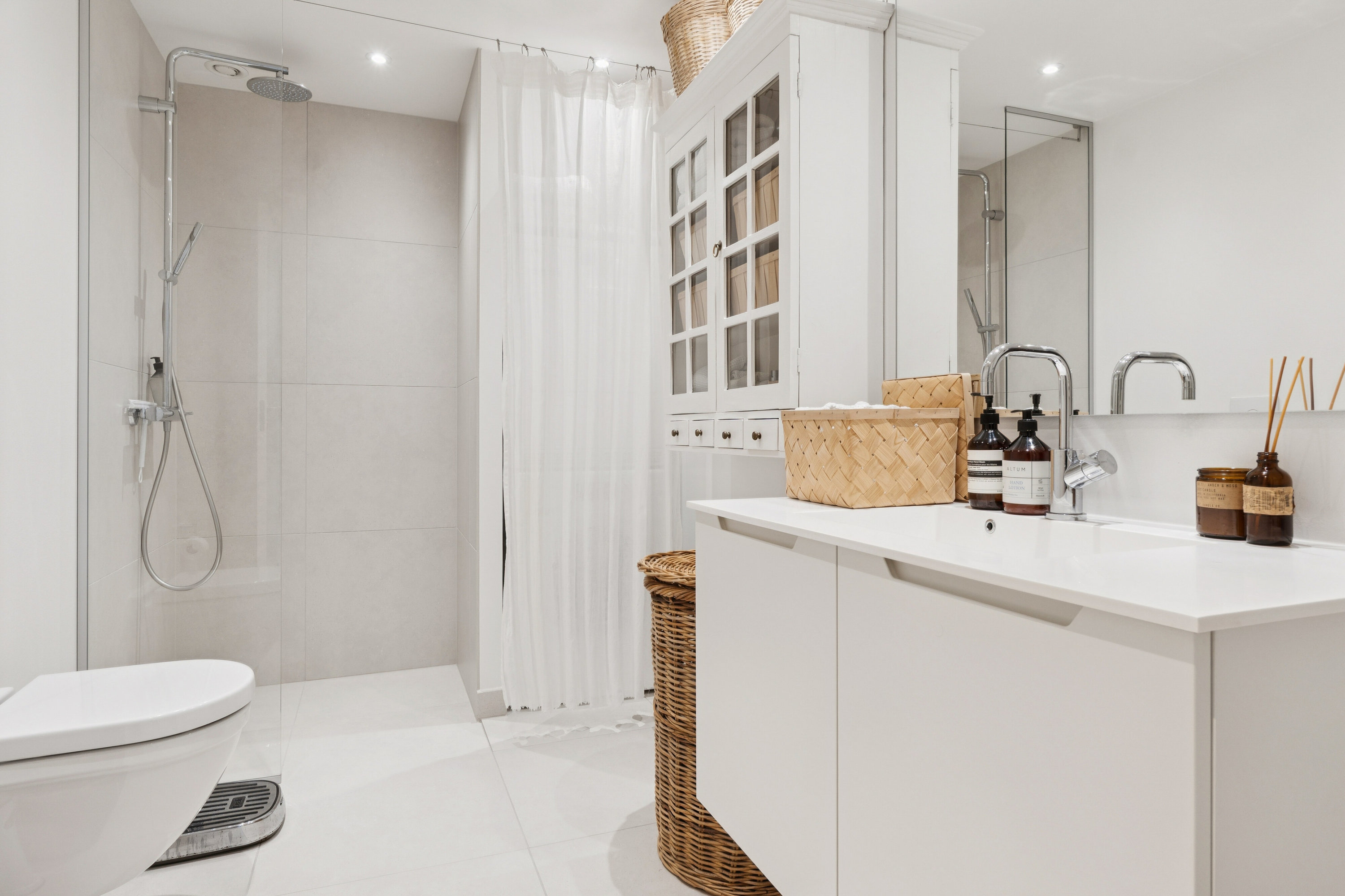 Fremhævet badeværelse billede i fuldskærmstilstand. Billede af Papirfabrikken 52, 17. 3., 8600 Silkeborg