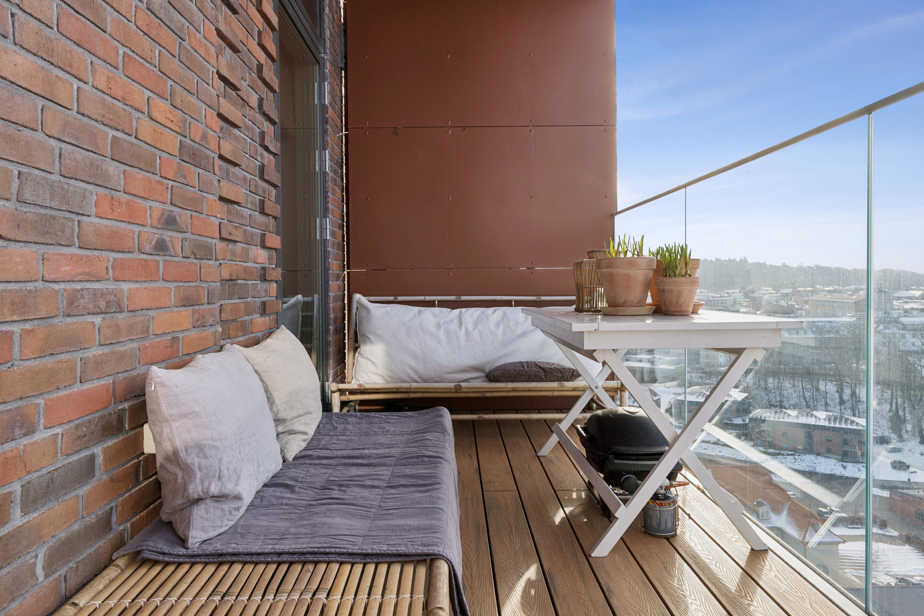 Fremhævet altan billede i fuldskærmstilstand. Billede af Papirfabrikken 52, 17. 3., 8600 Silkeborg