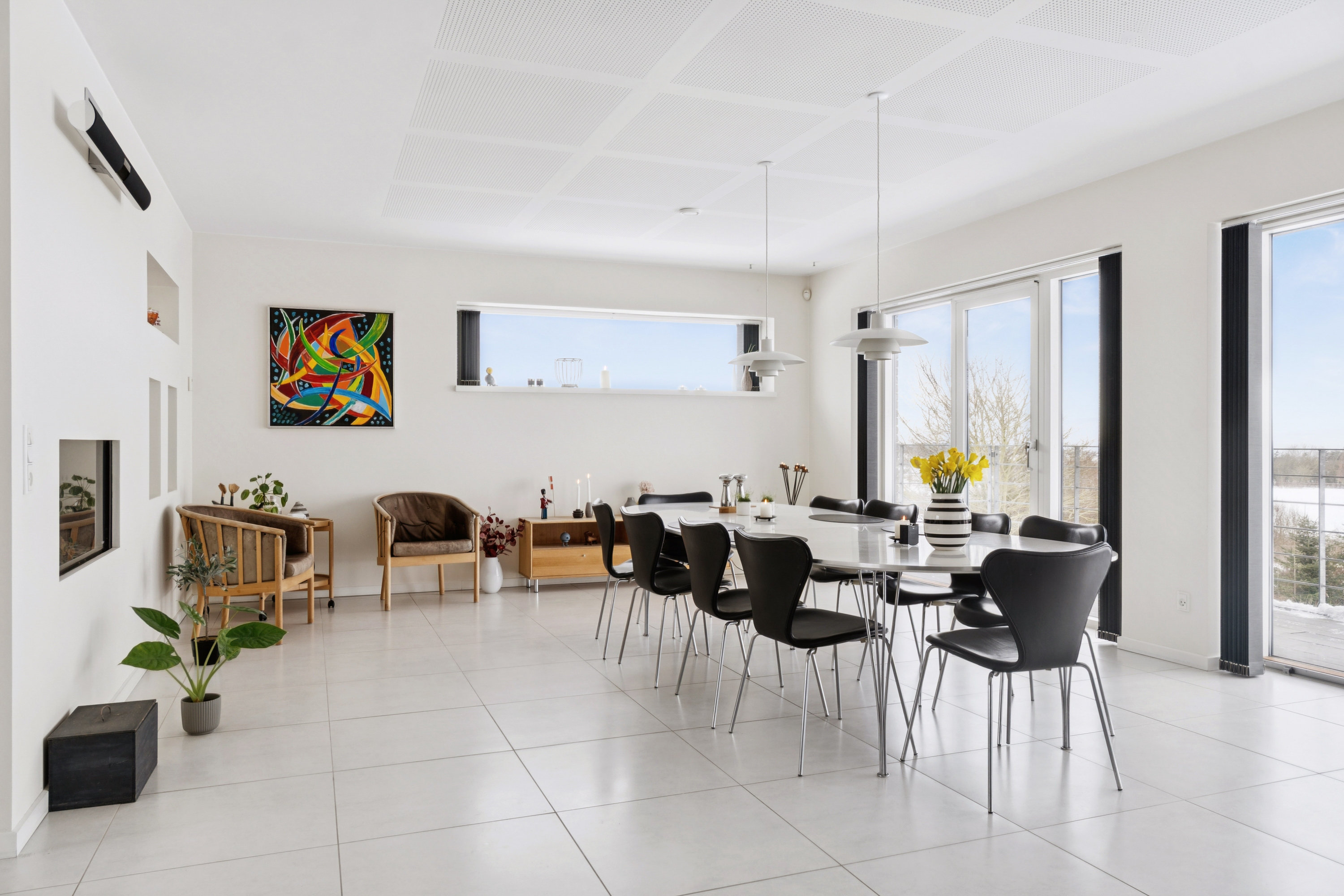 Fremhævet stue billede i fuldskærmstilstand. Billede af Niels Kjærbyes Vej 11, 5610 Assens