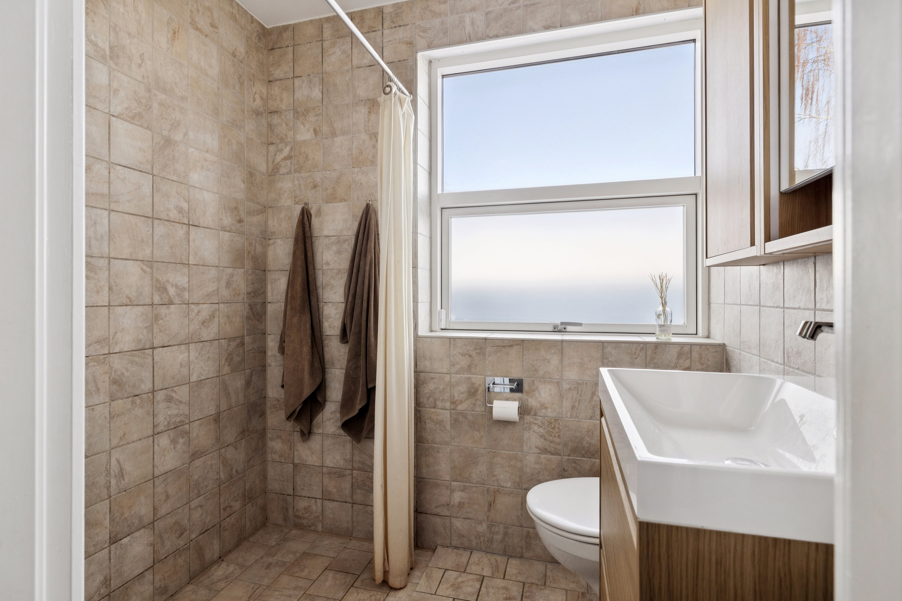 Fremhævet badeværelse billede i fuldskærmstilstand. Billede af Gimlevej 19, Gram, 8660 Skanderborg