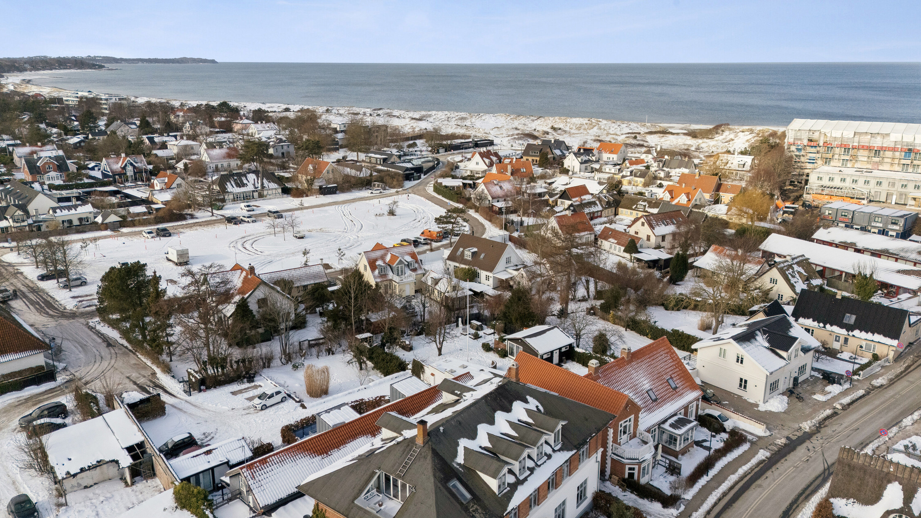 Fremhævet luftfoto billede i fuldskærmstilstand. Billede af Havnevej 5A, 3100 Hornbæk