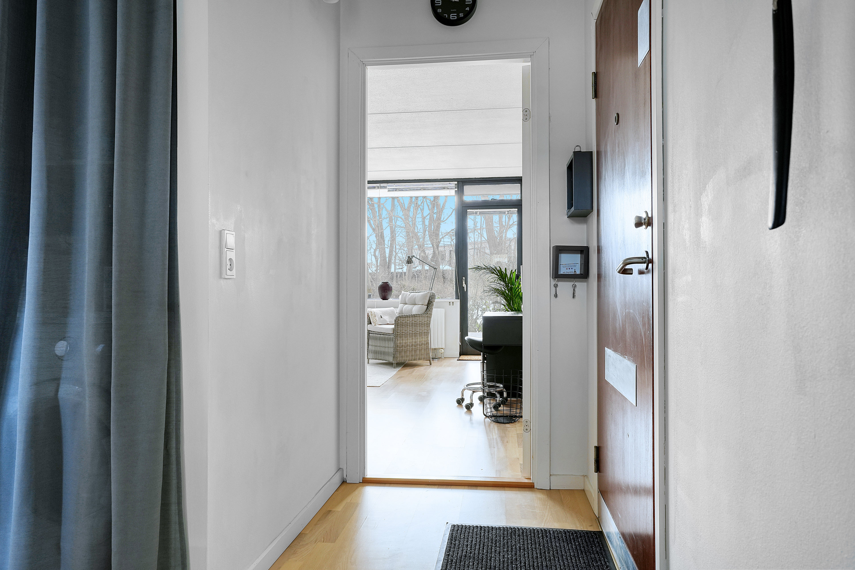 Fremhævet entré billede i fuldskærmstilstand. Billede af Teglgårdsvej 645, st.. tv., 3050 Humlebæk