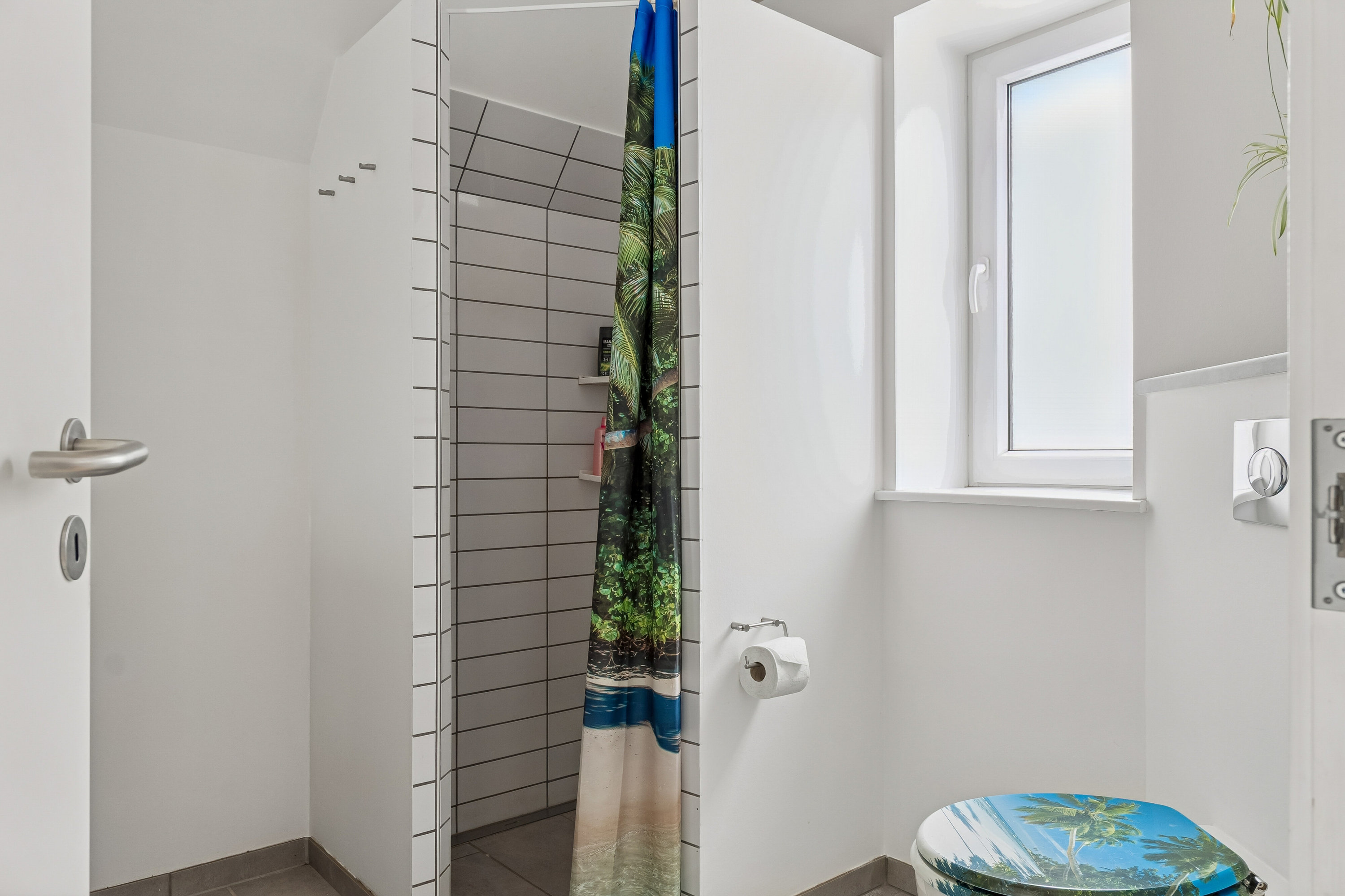 Fremhævet badeværelse billede i fuldskærmstilstand. Billede af Ringgade 7, 6330 Padborg