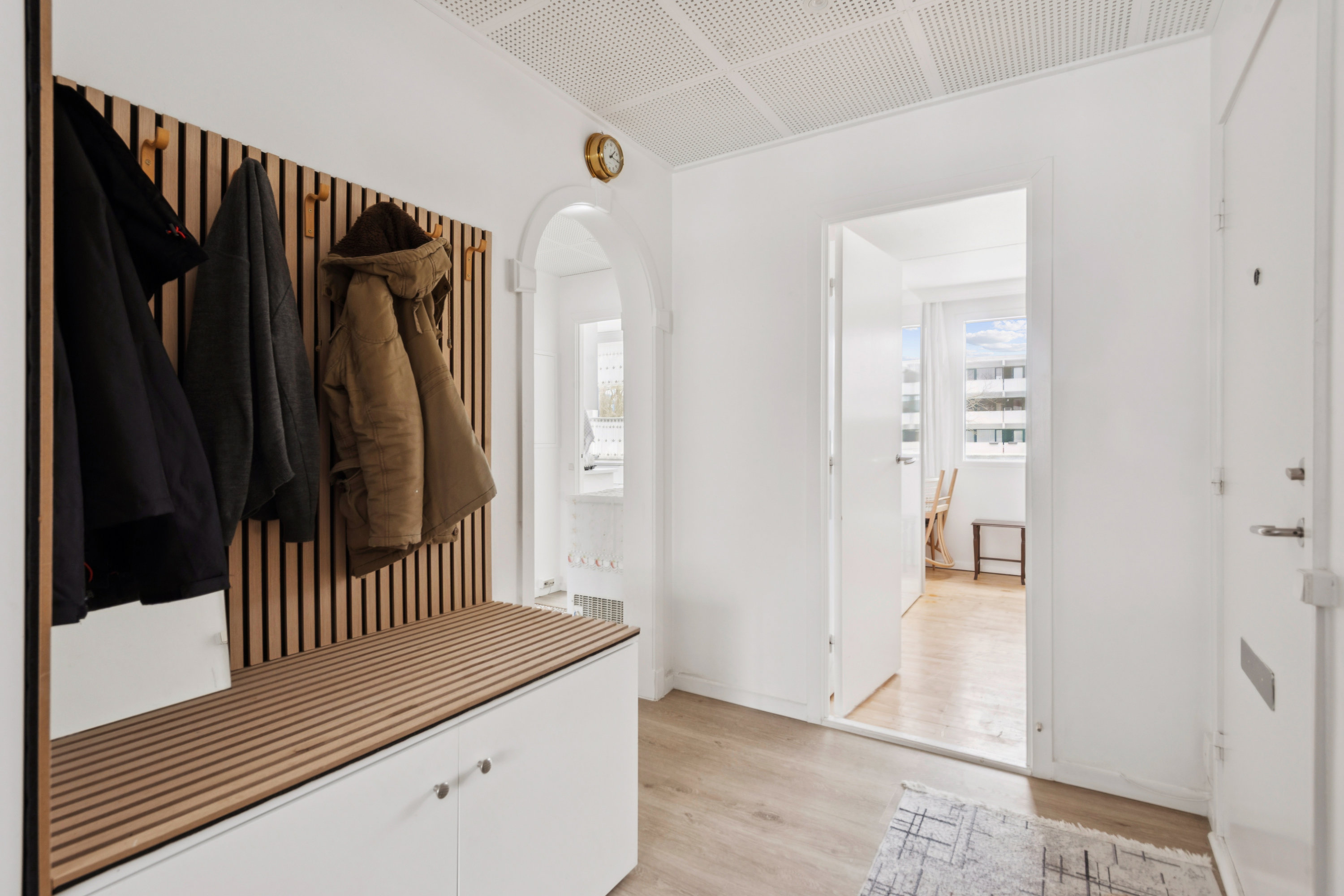 Fremhævet gang billede i fuldskærmstilstand. Billede af Gammelgårds Alle 21, st.. tv., 2665 Vallensbæk Strand