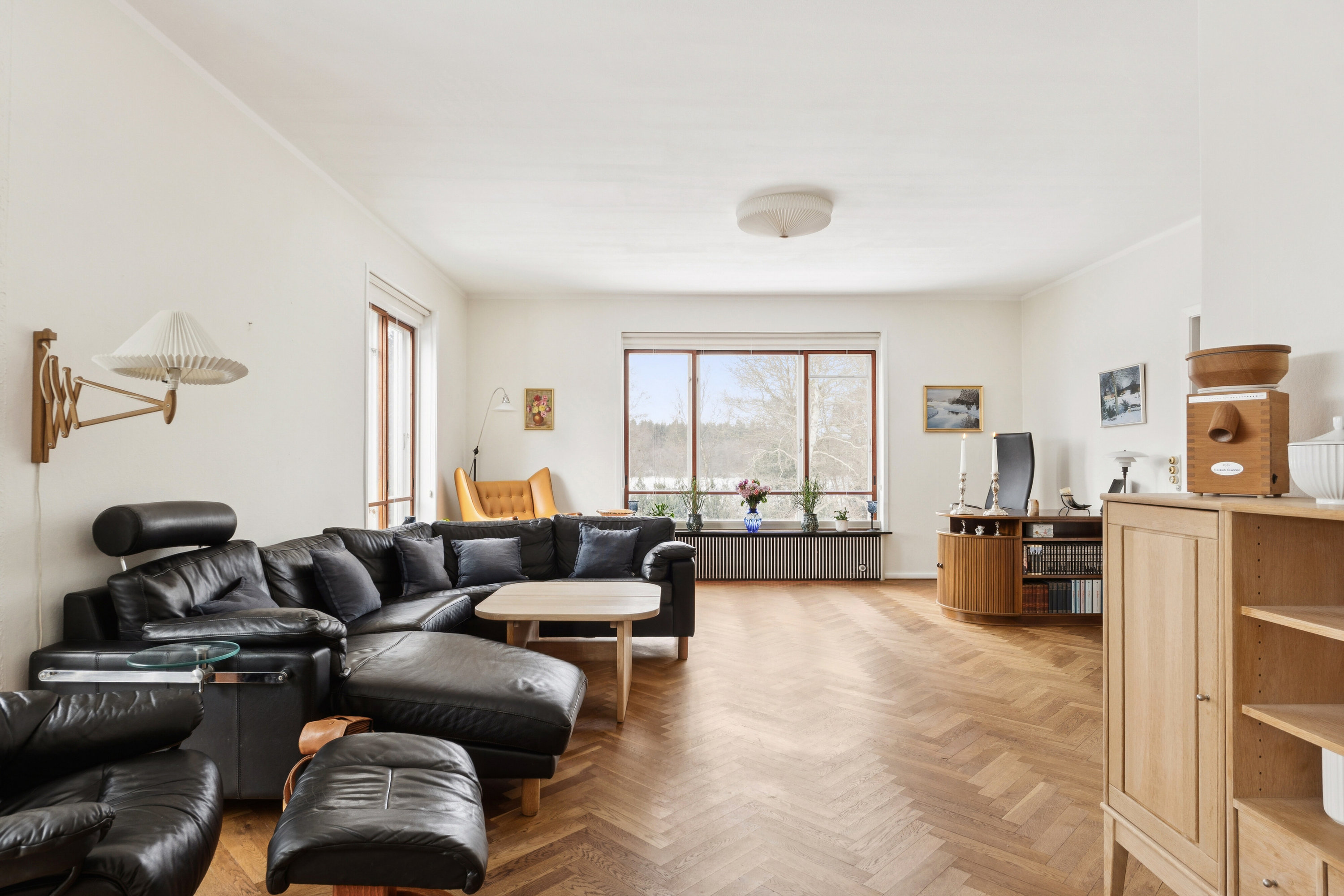 Fremhævet stue billede i fuldskærmstilstand. Billede af Lyngsøvej 35, 8600 Silkeborg