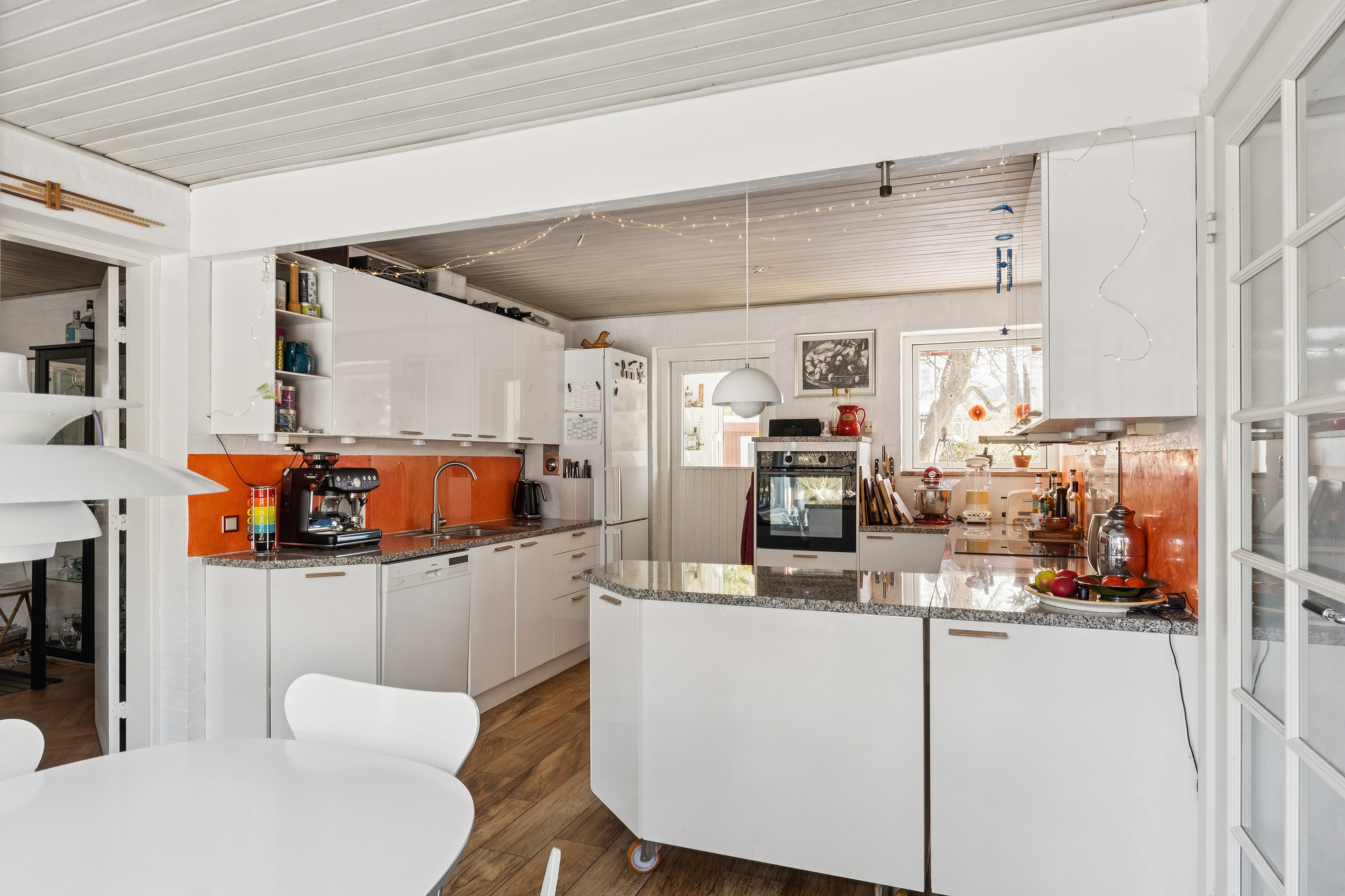 Fremhævet køkken billede i fuldskærmstilstand. Billede af Dianavej 28, 2610 Rødovre