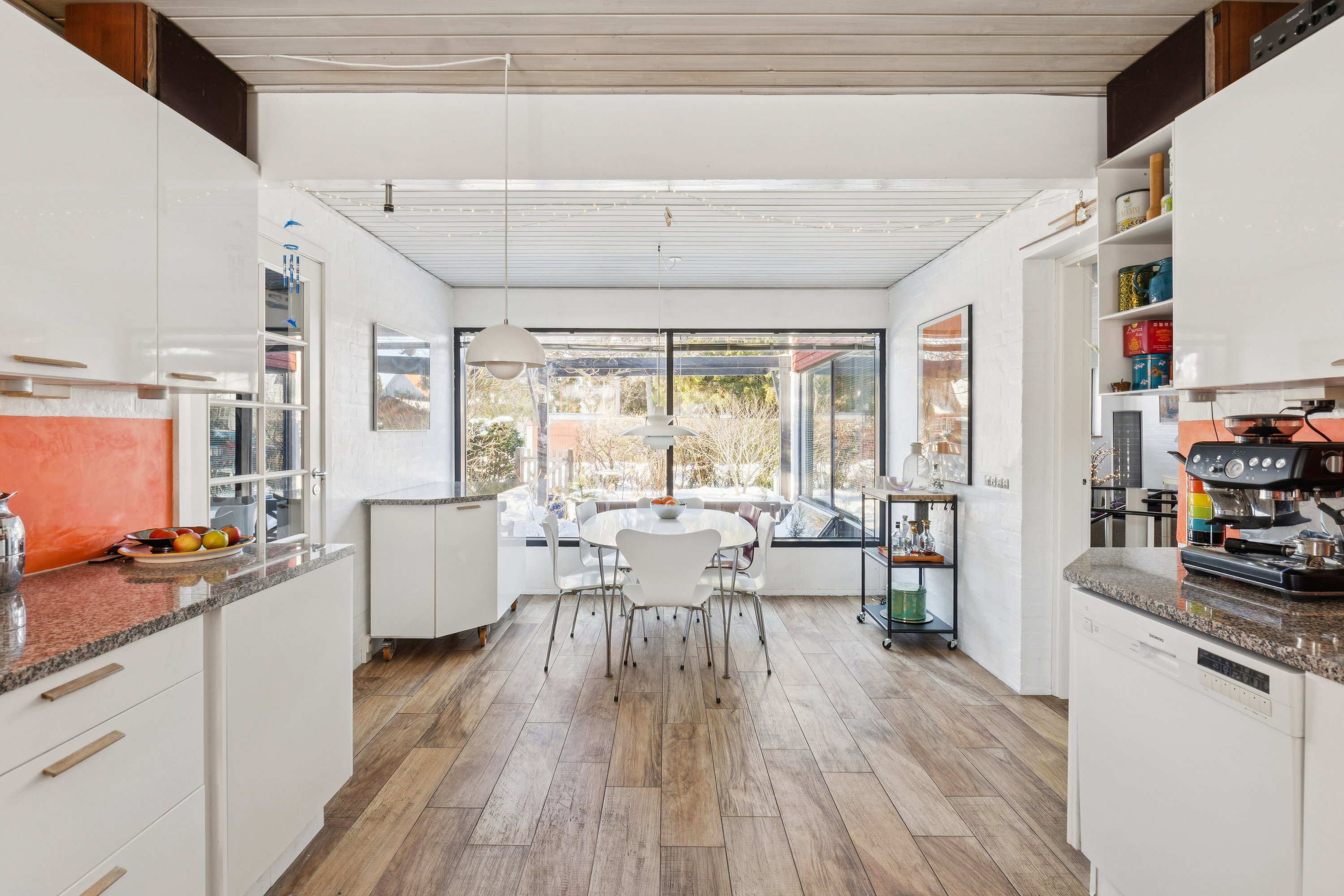 Fremhævet køkken billede i fuldskærmstilstand. Billede af Dianavej 28, 2610 Rødovre