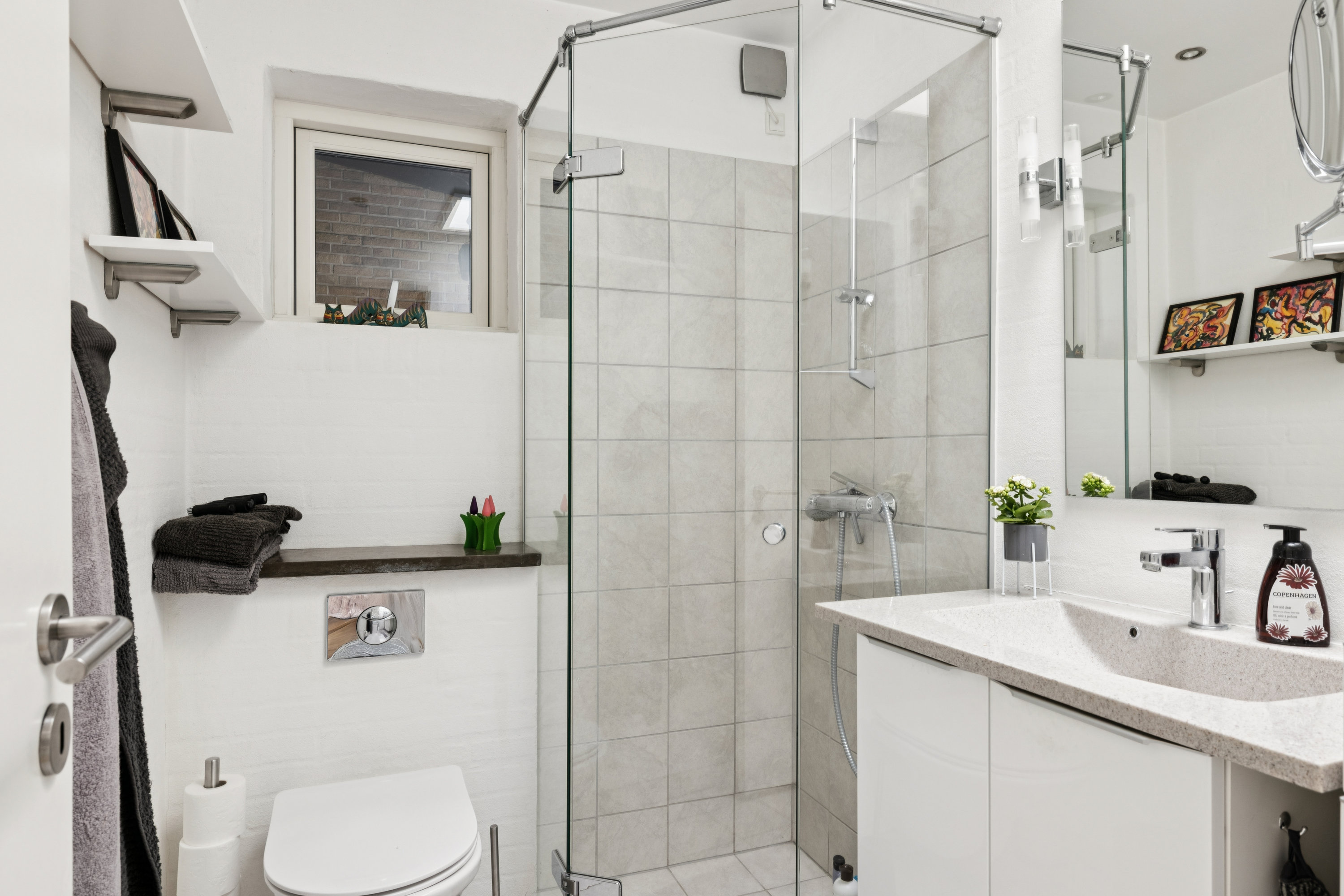 Fremhævet badeværelse billede i fuldskærmstilstand. Billede af Arildsvej 6, 8800 Viborg