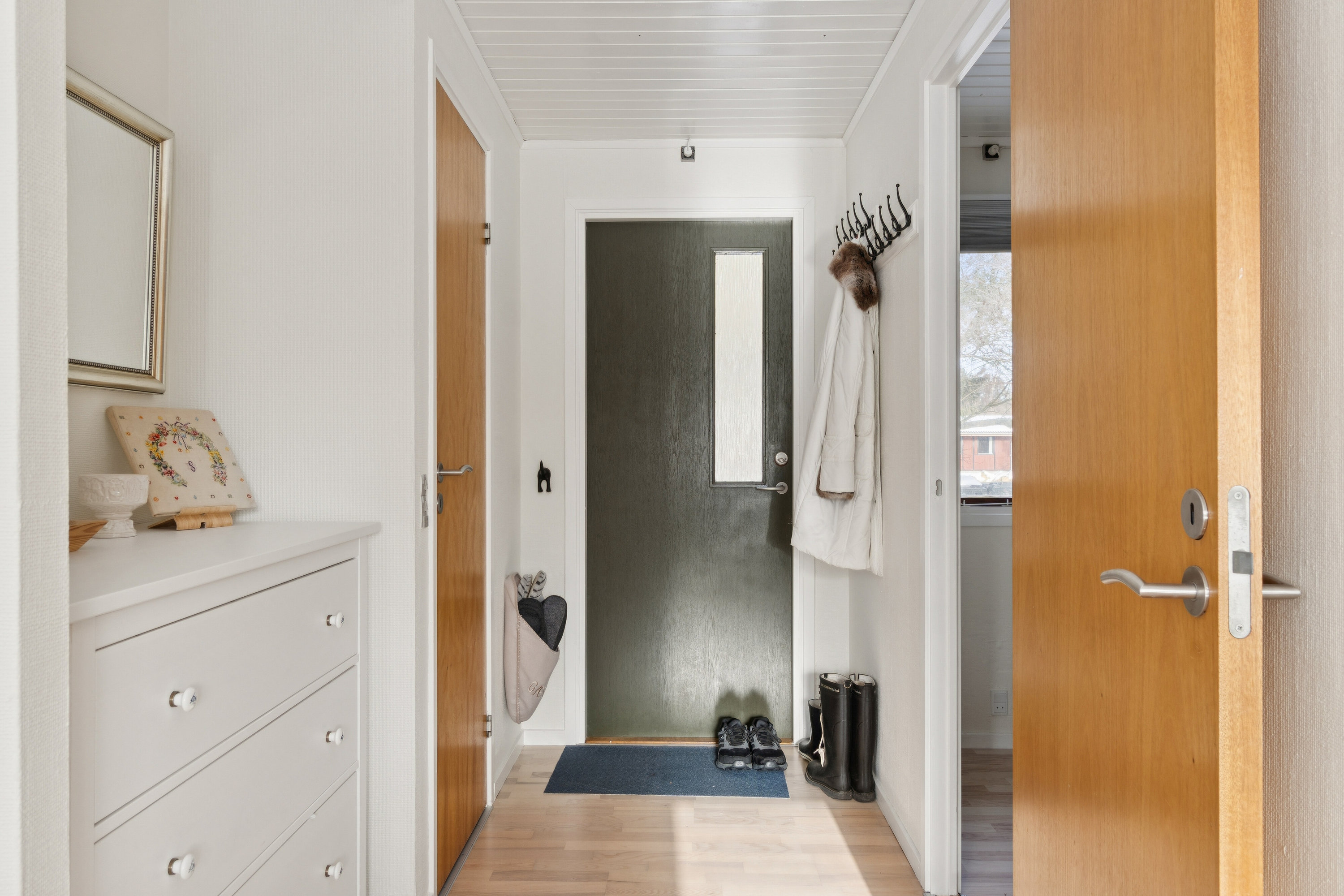 Fremhævet gang billede i fuldskærmstilstand. Billede af Engdraget 17, Gudmindrup Lyng, 4573 Højby