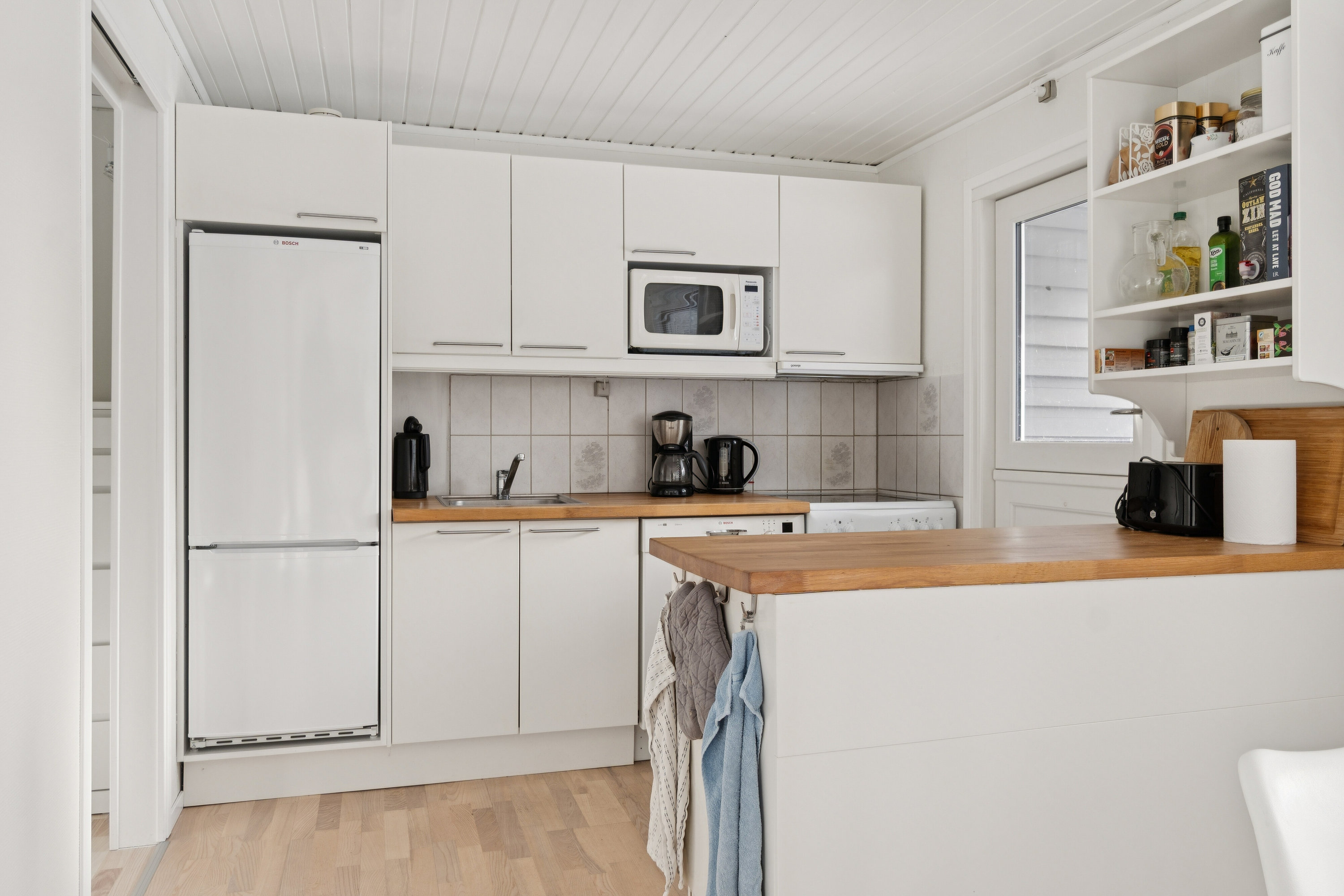 Fremhævet køkken billede i fuldskærmstilstand. Billede af Engdraget 17, Gudmindrup Lyng, 4573 Højby