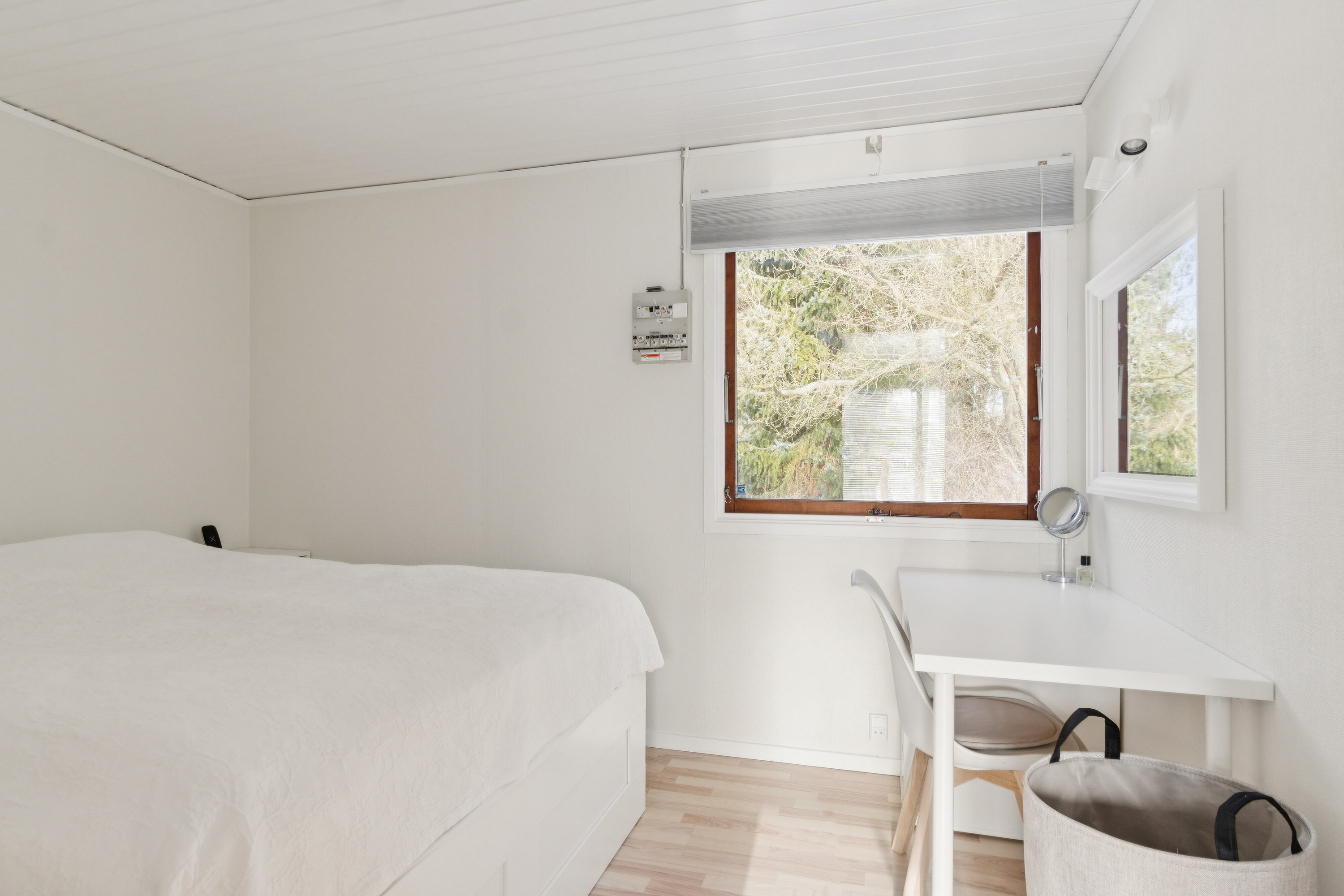 Fremhævet soveværelse billede i fuldskærmstilstand. Billede af Engdraget 17, Gudmindrup Lyng, 4573 Højby