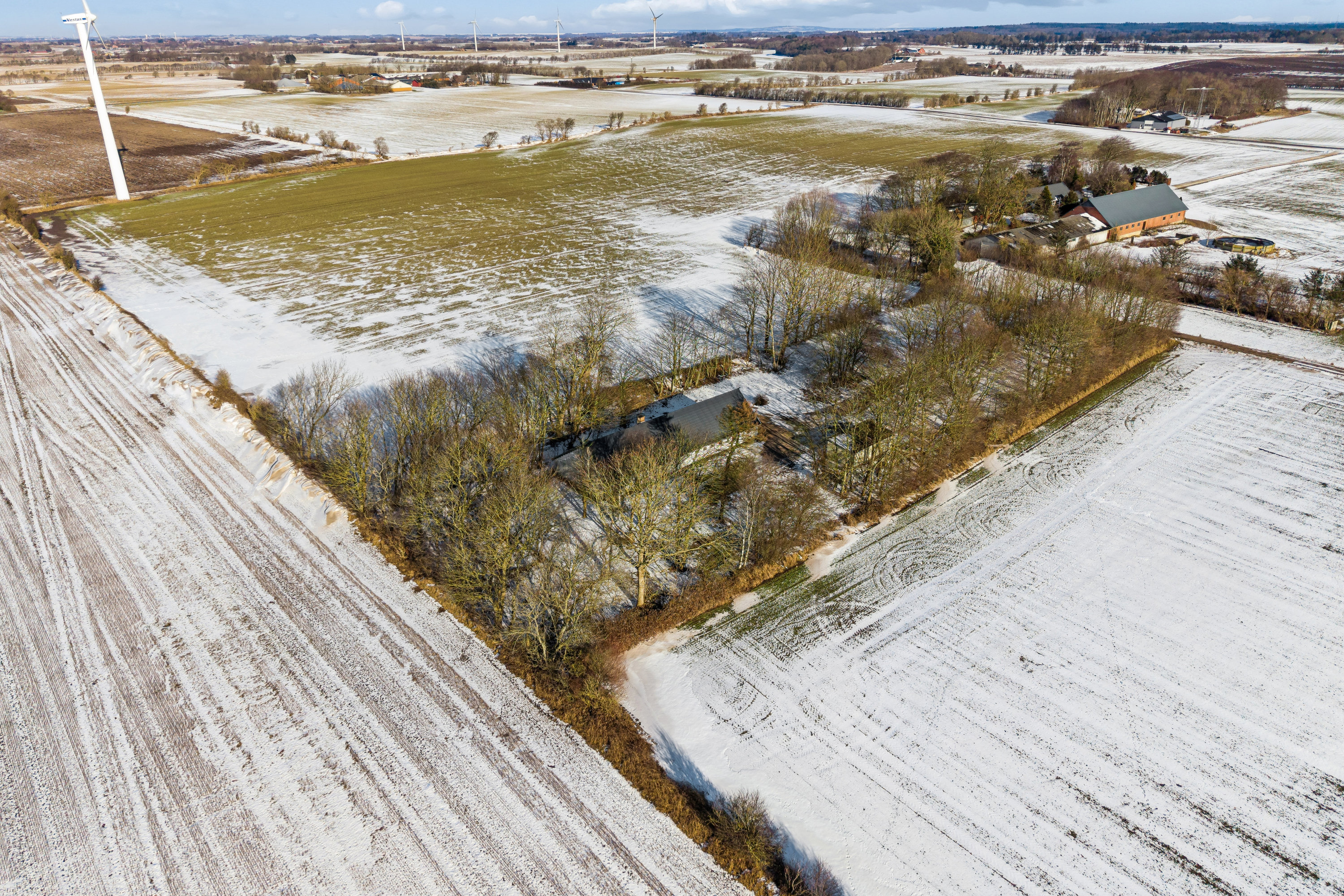 Fremhævet andet billede i fuldskærmstilstand. Billede af Kalundborgvej 20, Vejerslev, 7980 Vils