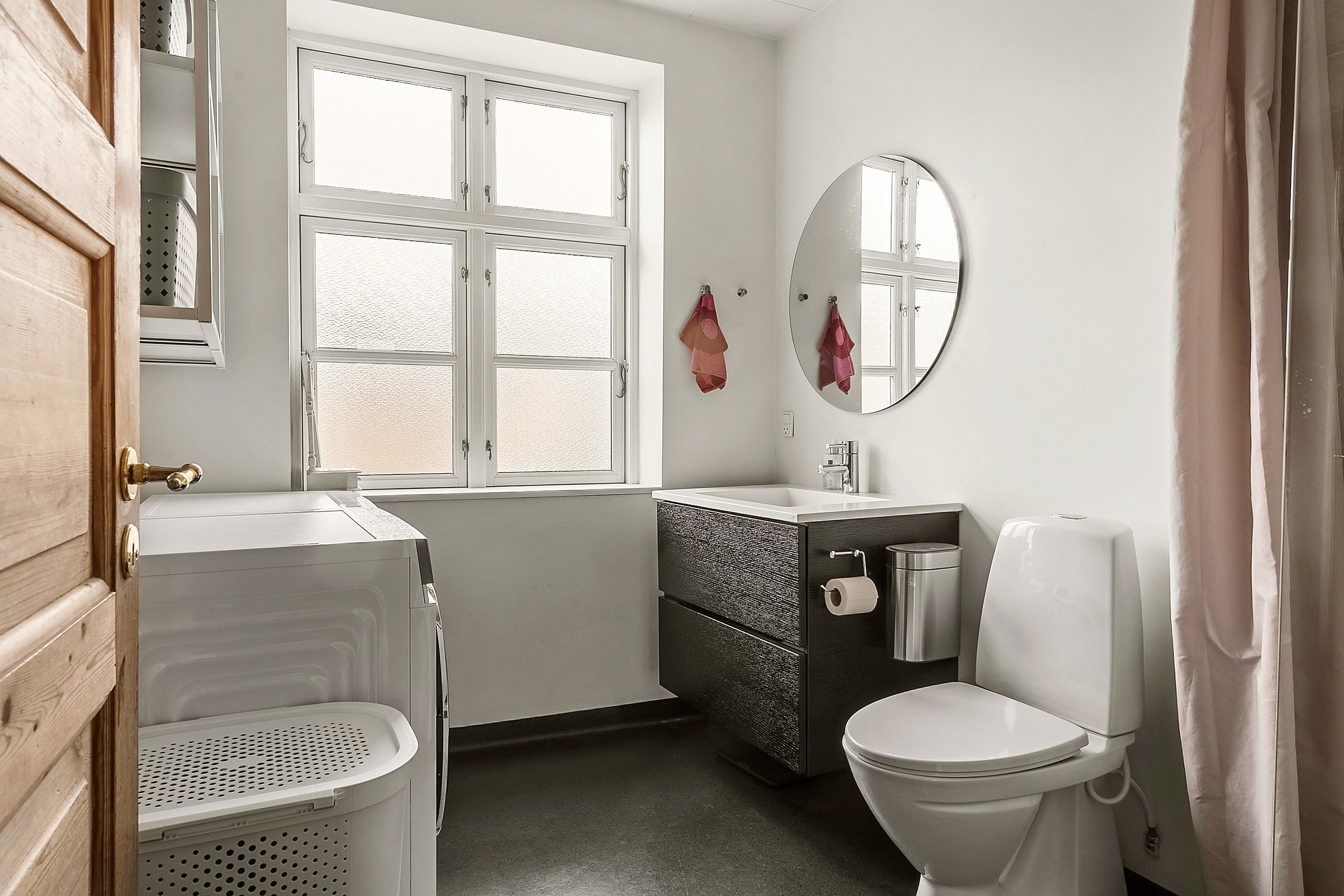 Fremhævet toilet billede i fuldskærmstilstand. Billede af Strandgade 3, 1., 8700 Horsens