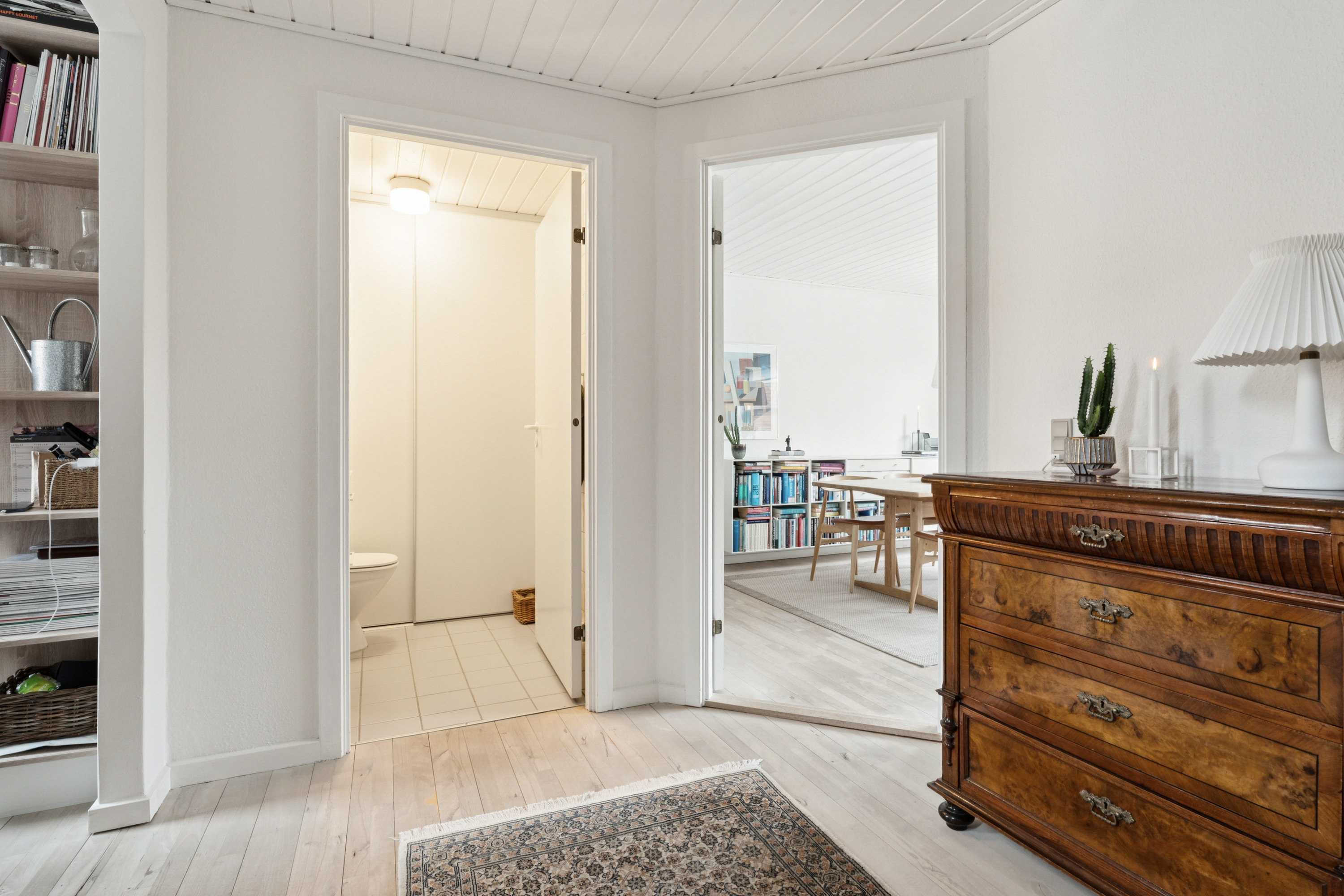 Fremhævet gang billede i fuldskærmstilstand. Billede af Klokkestabelen 71, 9000 Aalborg