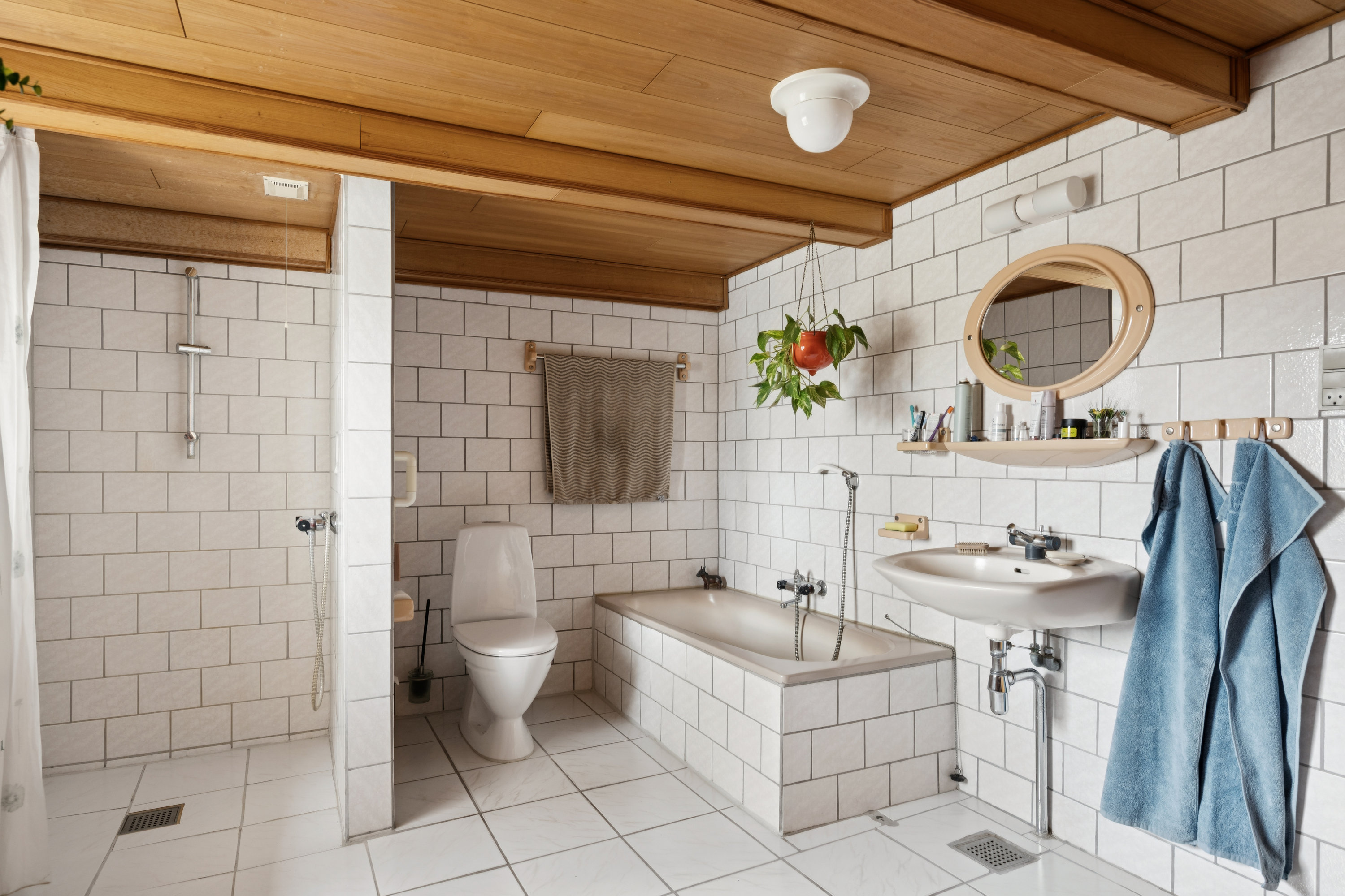 Fremhævet badeværelse billede i fuldskærmstilstand. Billede af Eskilsagre 12, Nørager, 8961 Allingåbro