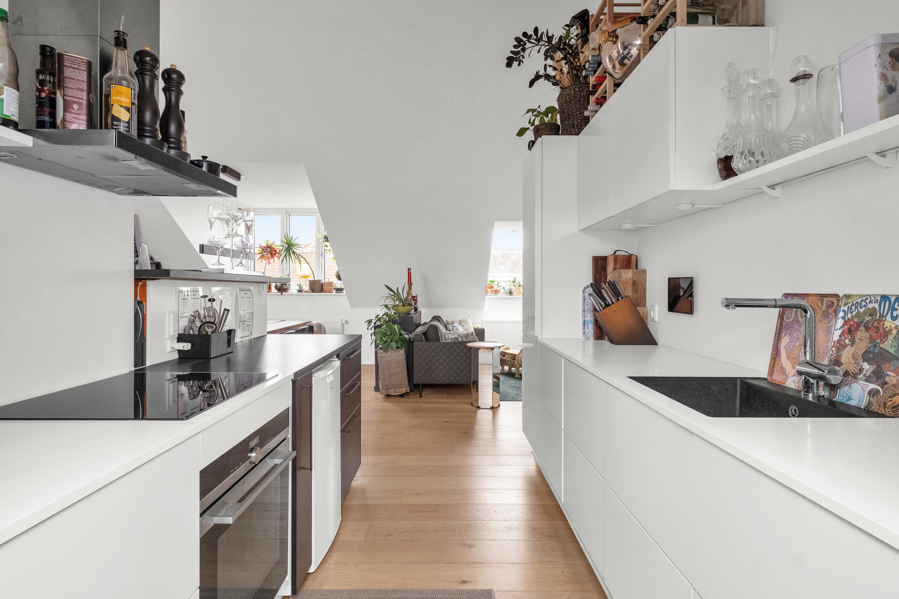 Fremhævet køkken billede i fuldskærmstilstand. Billede af Skanderborgvej 92, 3. th., 8000 Aarhus C