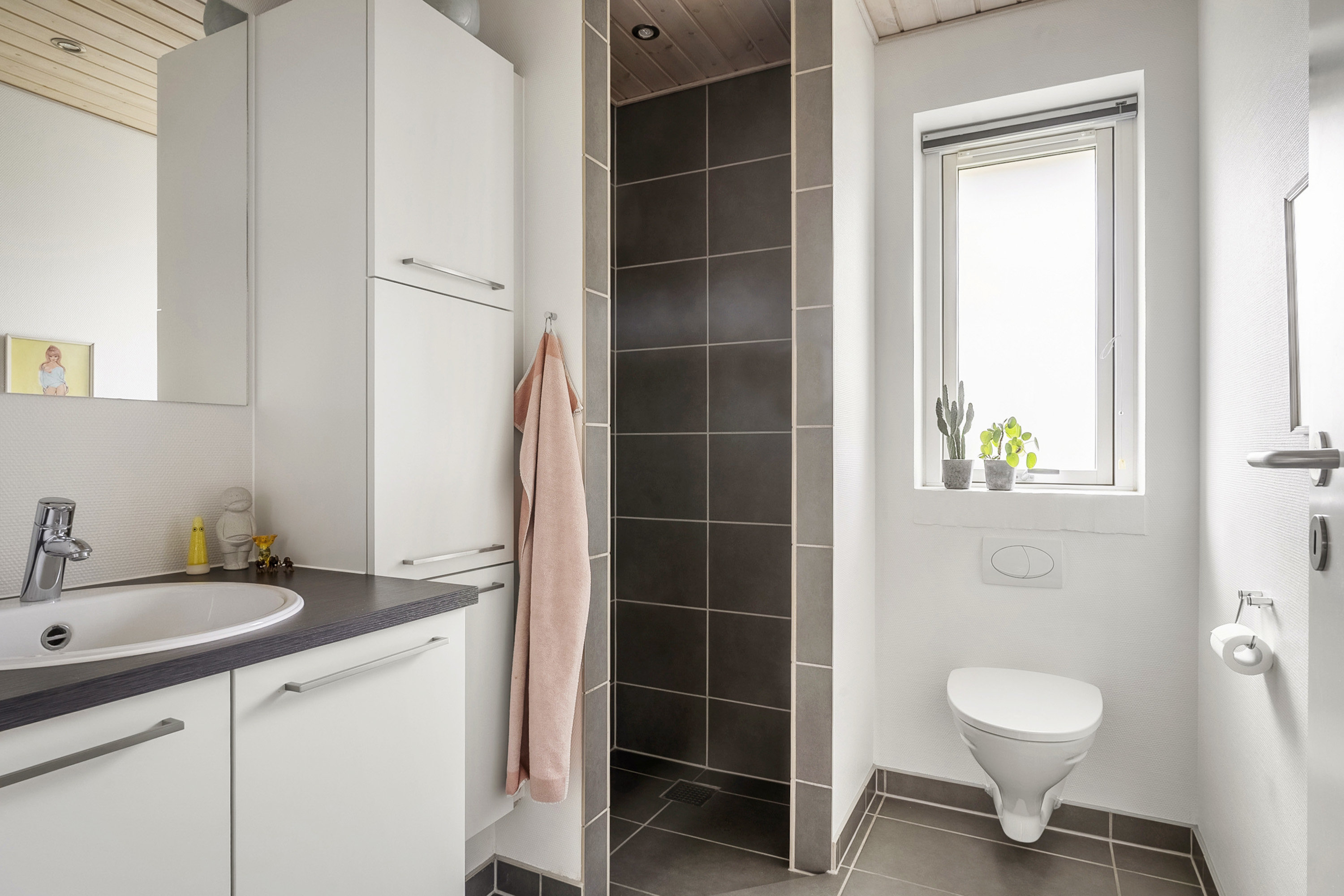 Fremhævet badeværelse billede i fuldskærmstilstand. Billede af Novembervej 3, 8700 Horsens