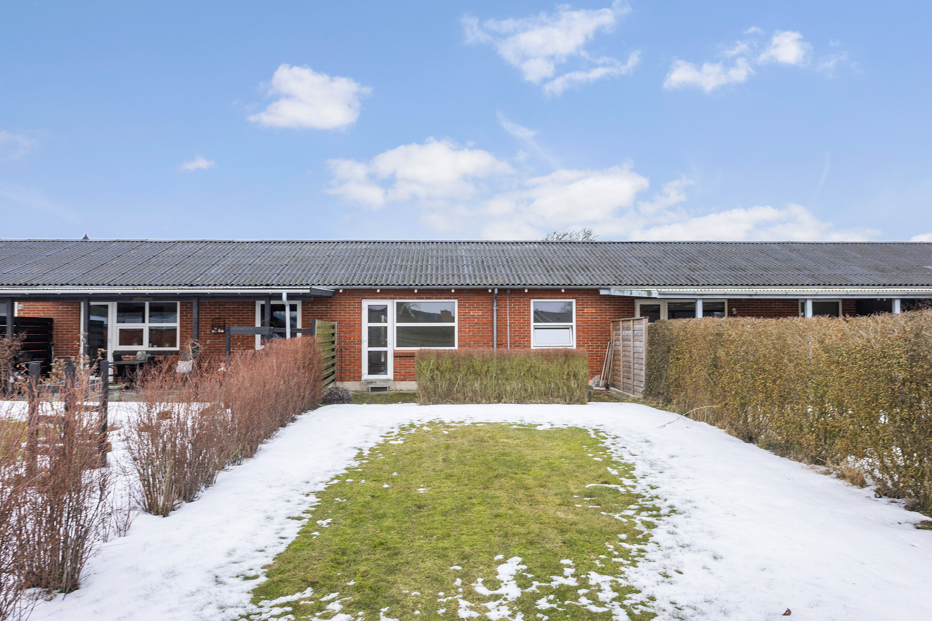 Fremhævet facade billede i fuldskærmstilstand. Billede af Koldinggade 5, 9900 Frederikshavn