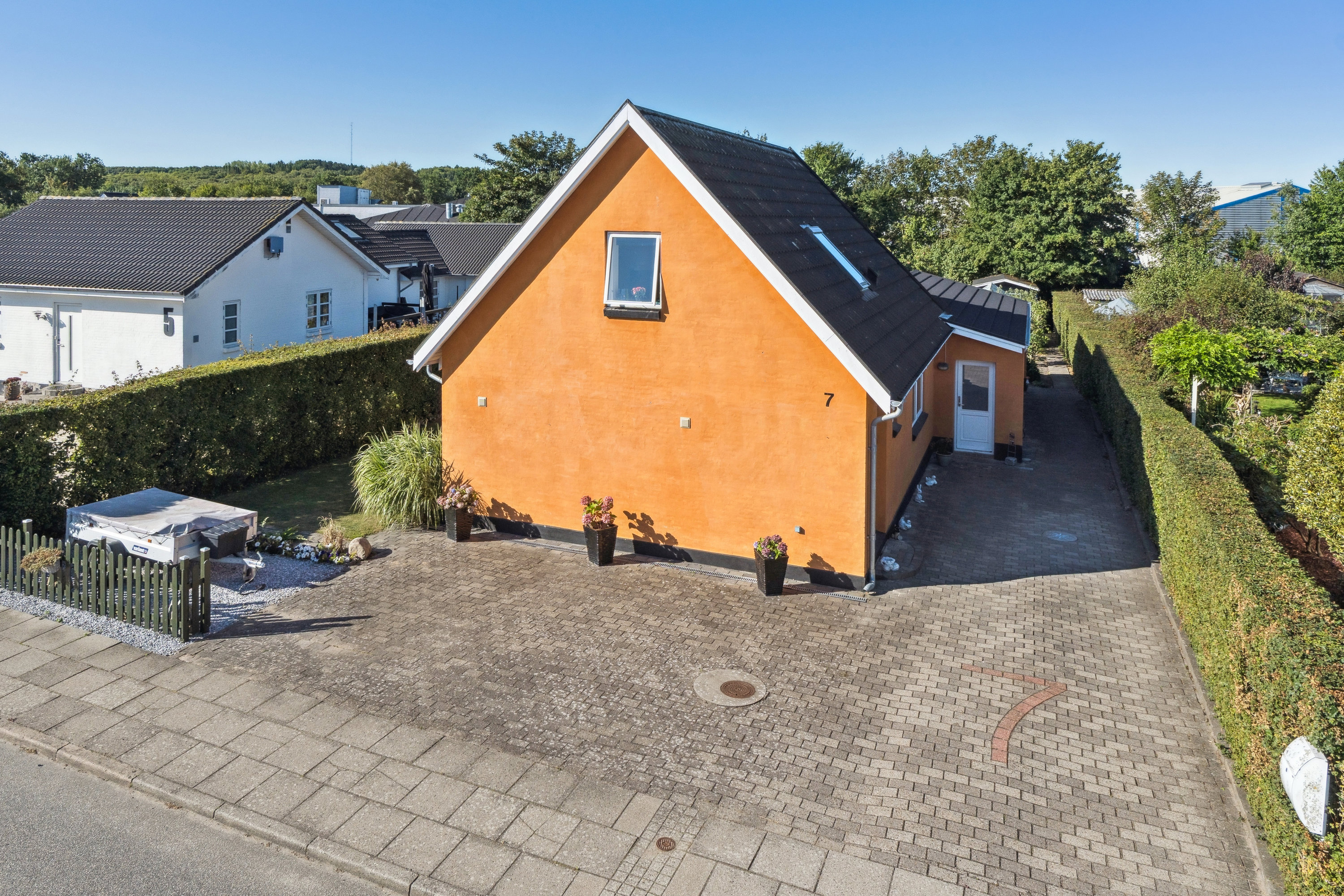 Fremhævet  billede i fuldskærmstilstand. Billede af Ådalsvej 7, Gug, 9210 Aalborg SØ