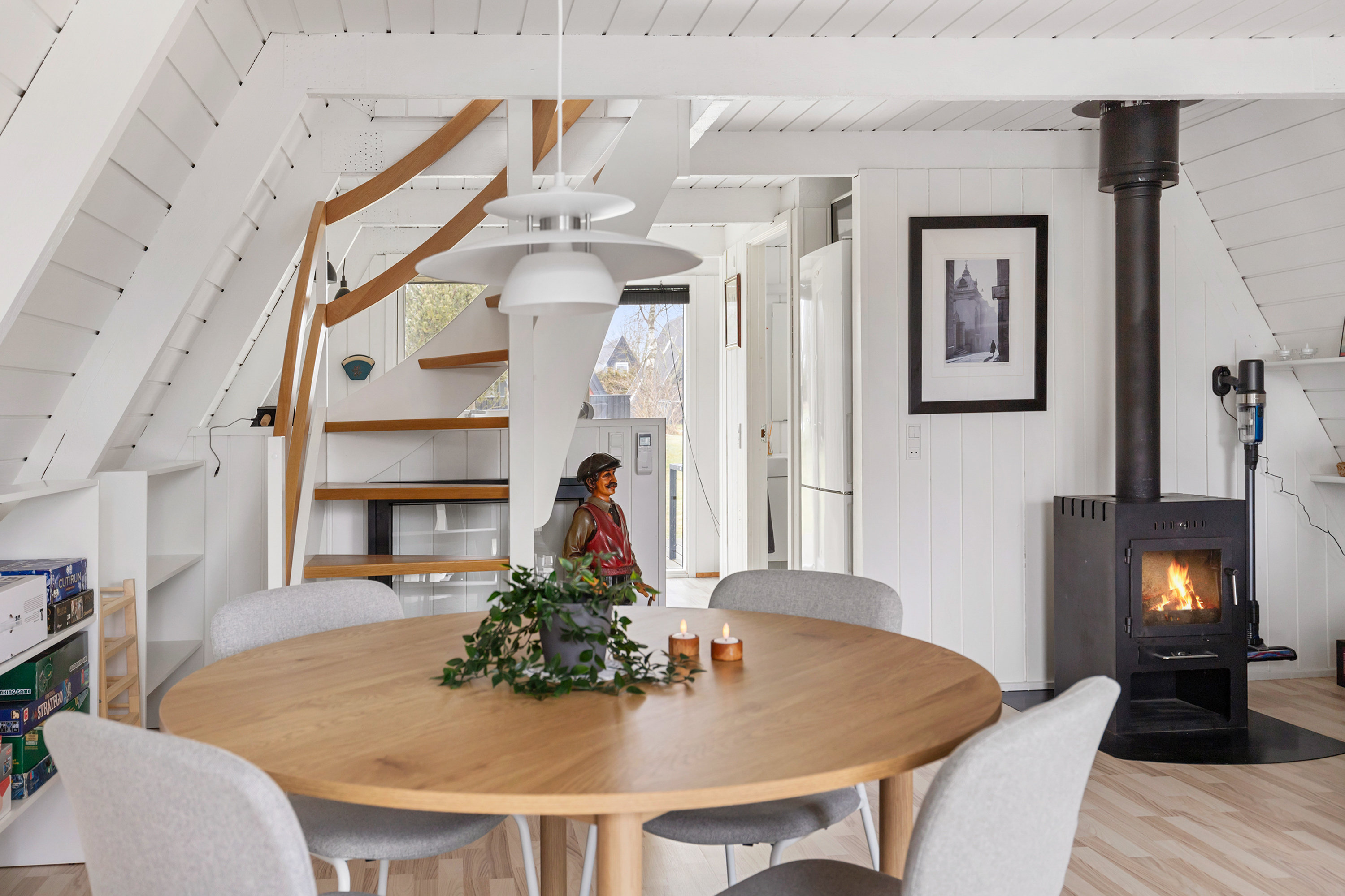 Fremhævet stue billede i fuldskærmstilstand. Billede af Golfsvinget 258, Gatten, 9640 Farsø