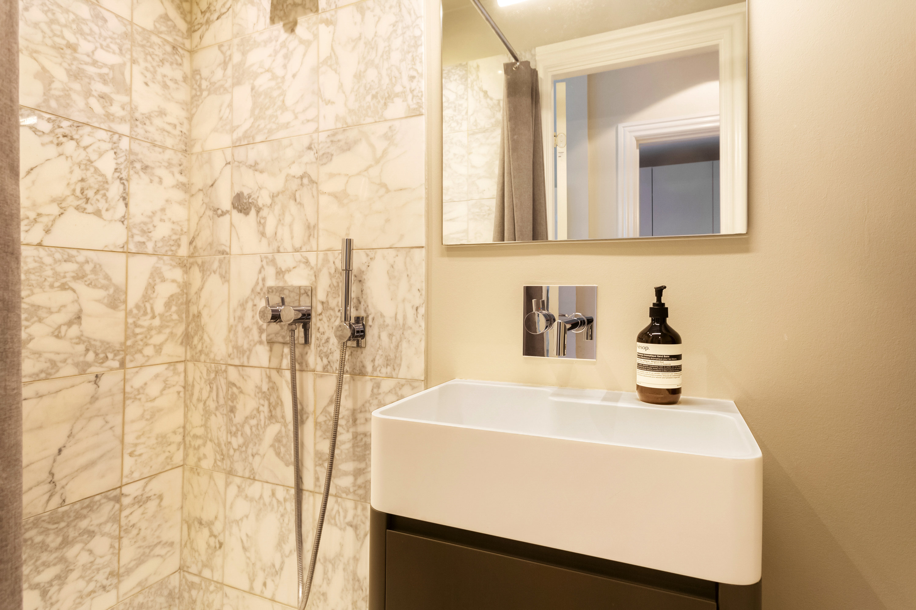 Fremhævet  billede i fuldskærmstilstand. Billede af Reberbanegade 17, st.. tv., 2300 København S