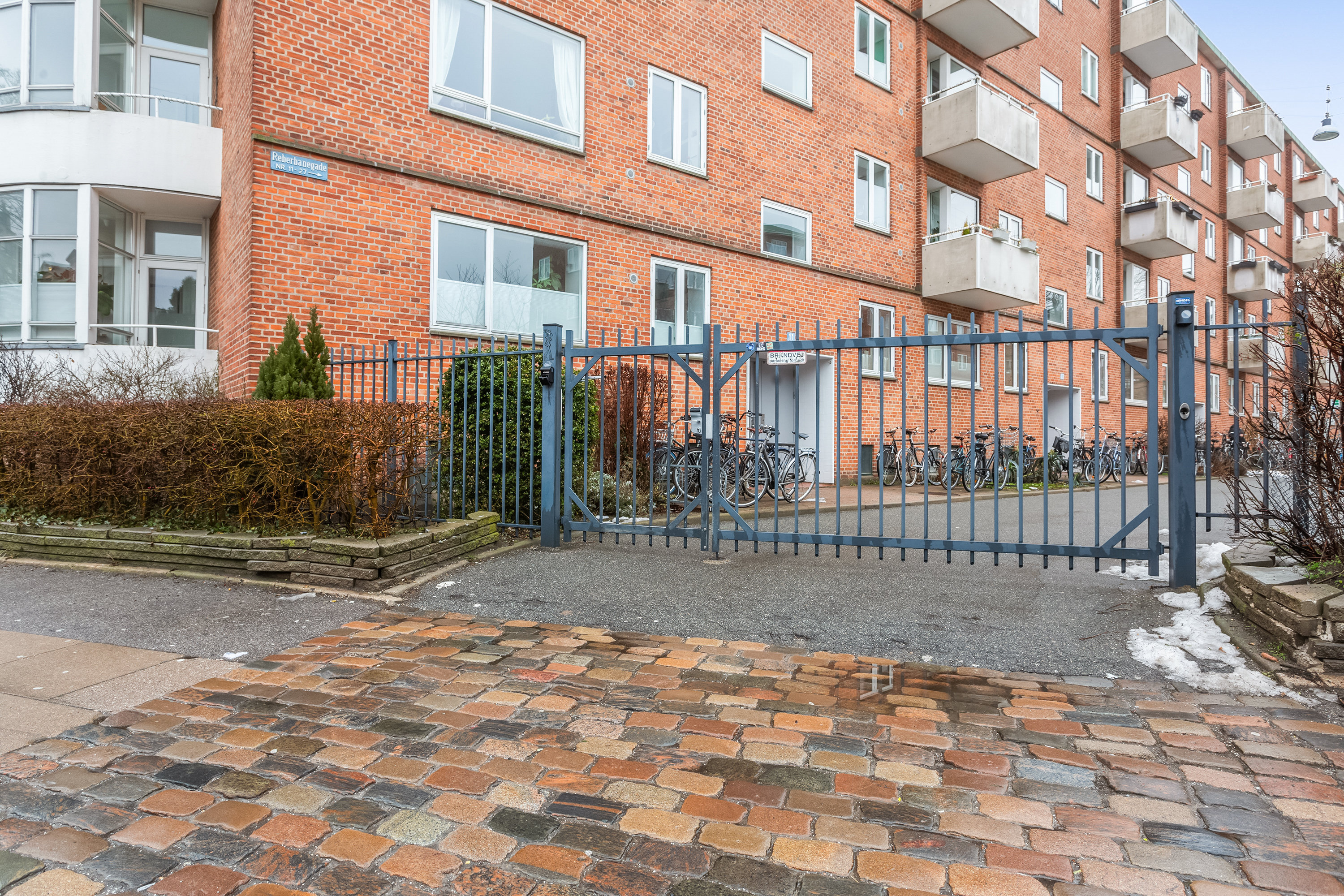 Fremhævet  billede i fuldskærmstilstand. Billede af Reberbanegade 17, st.. tv., 2300 København S