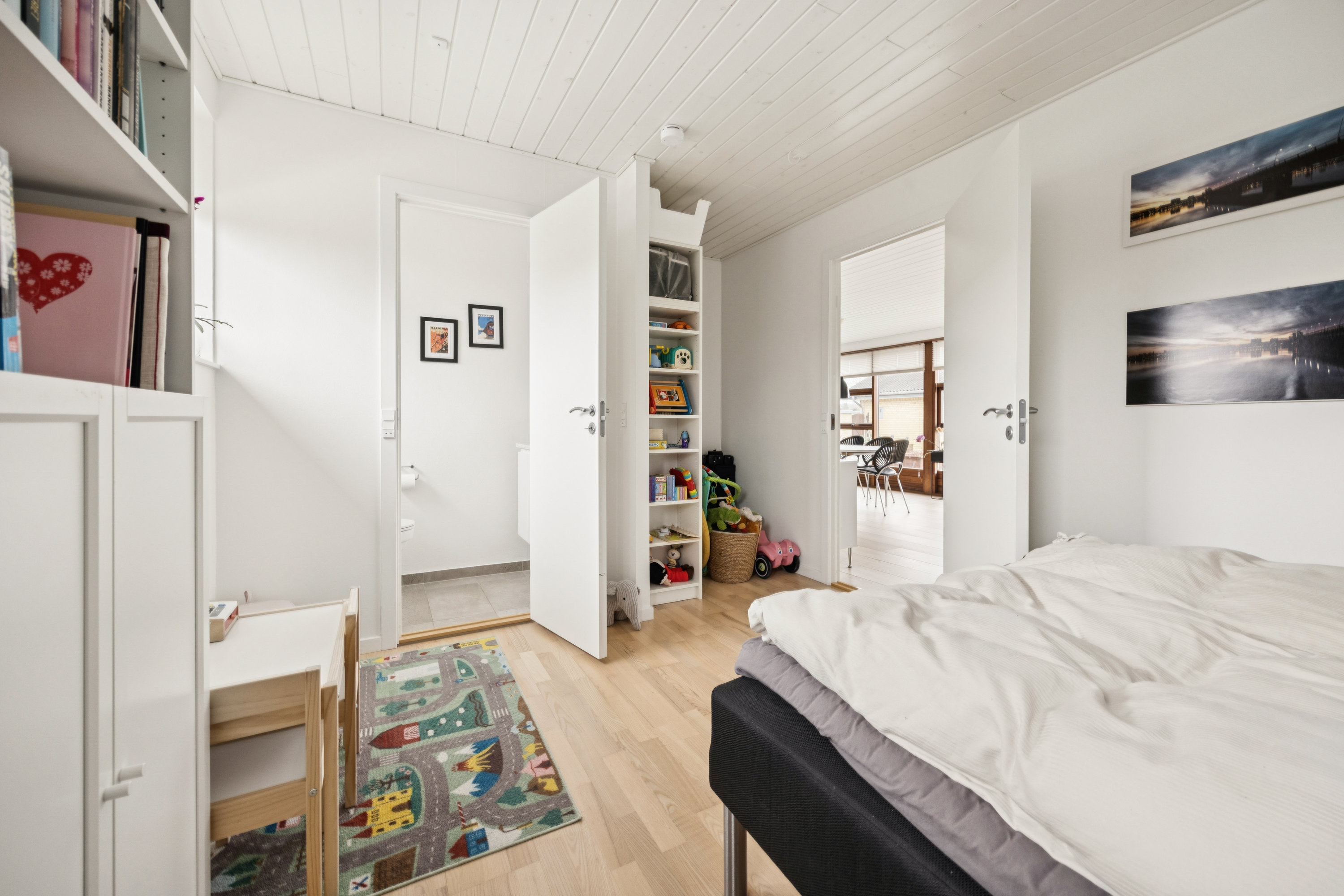 Fremhævet værelse billede i fuldskærmstilstand. Billede af Nysøparken 34, 9400 Nørresundby