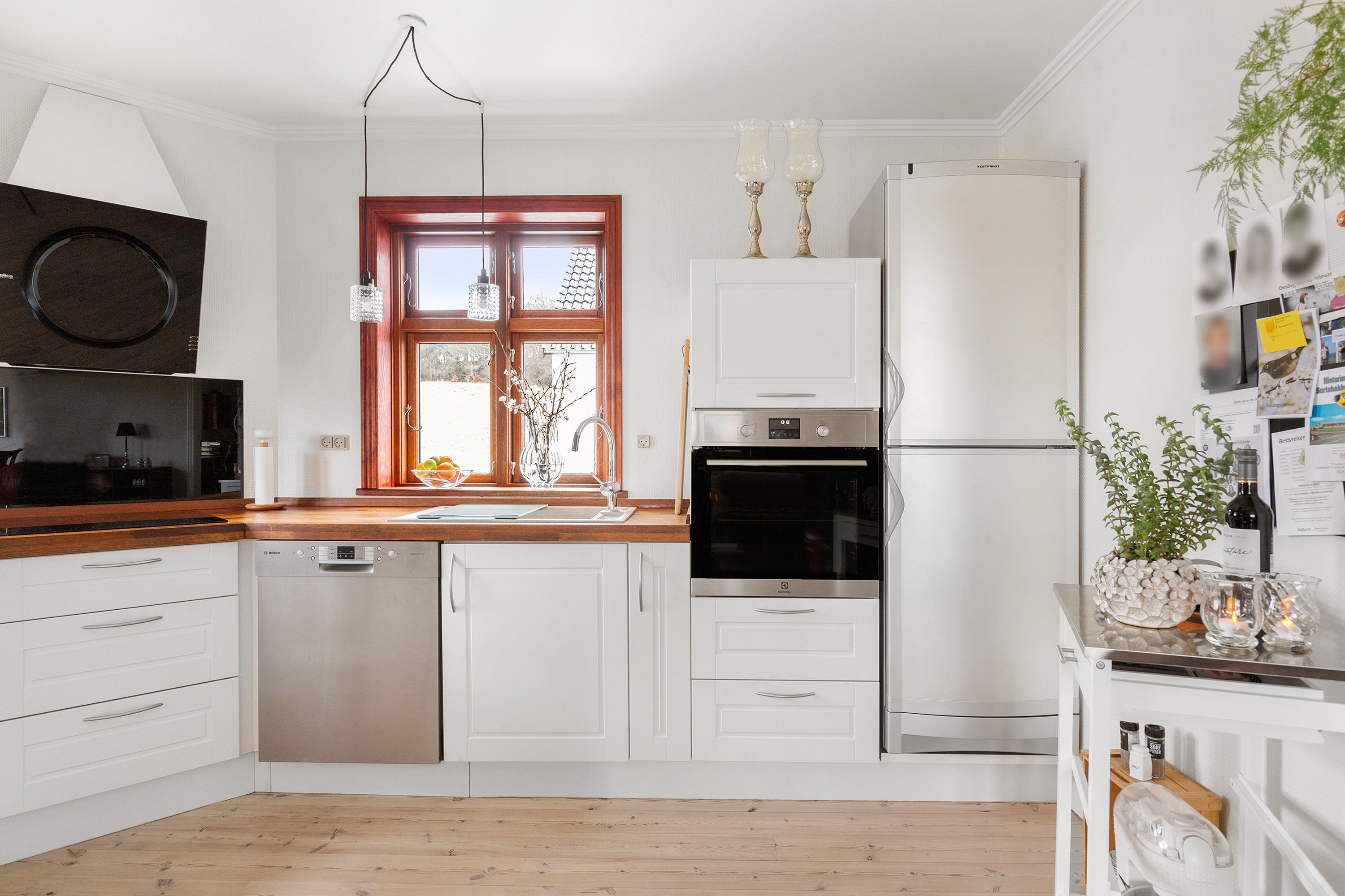 Fremhævet køkken billede i fuldskærmstilstand. Billede af Dybvad Mølle Vej 5, Dybvad Mølle, 9600 Aars