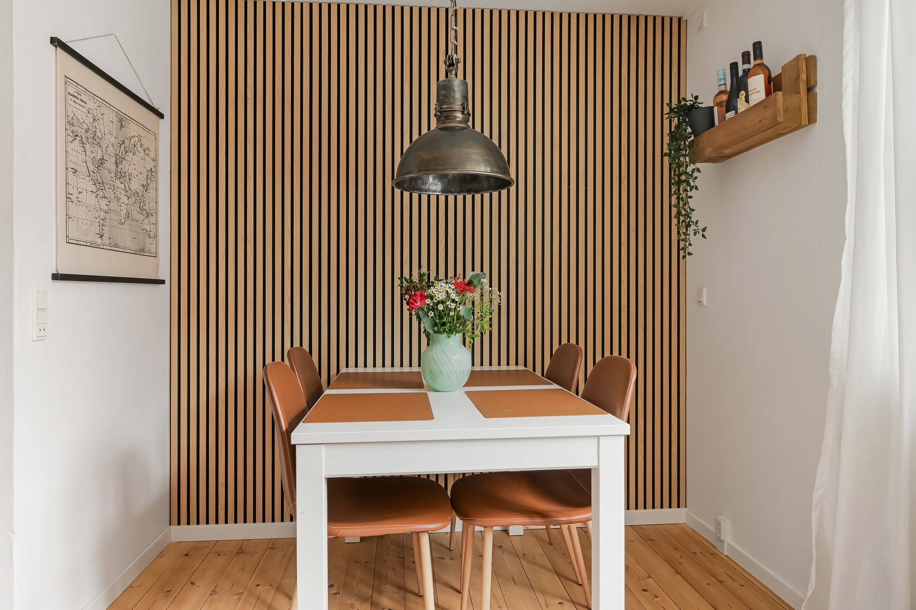 Fremhævet stue billede i fuldskærmstilstand. Billede af Nygårdsvej 129A, st.. tv., 6700 Esbjerg