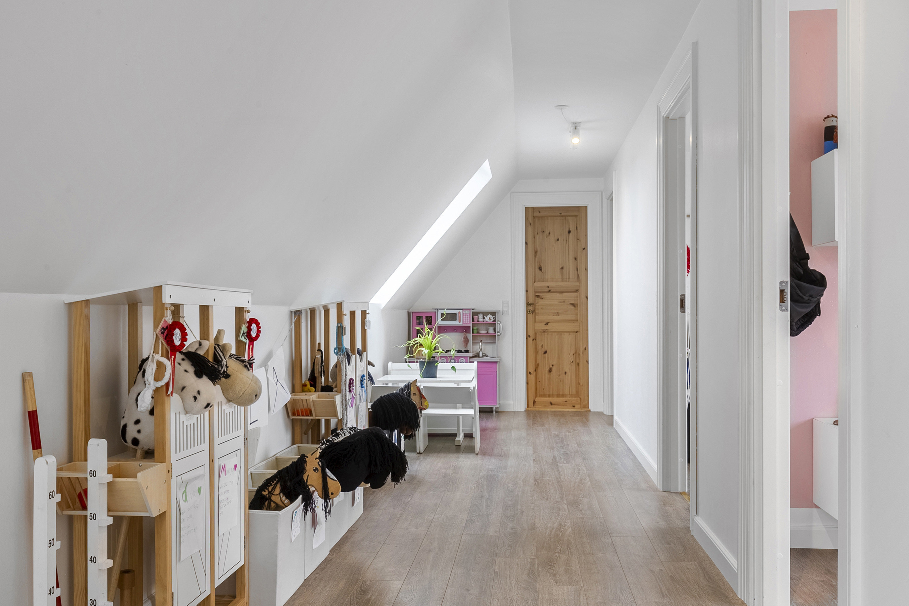 Fremhævet  billede i fuldskærmstilstand. Billede af Sognevej 9, Enslev, 8983 Gjerlev J