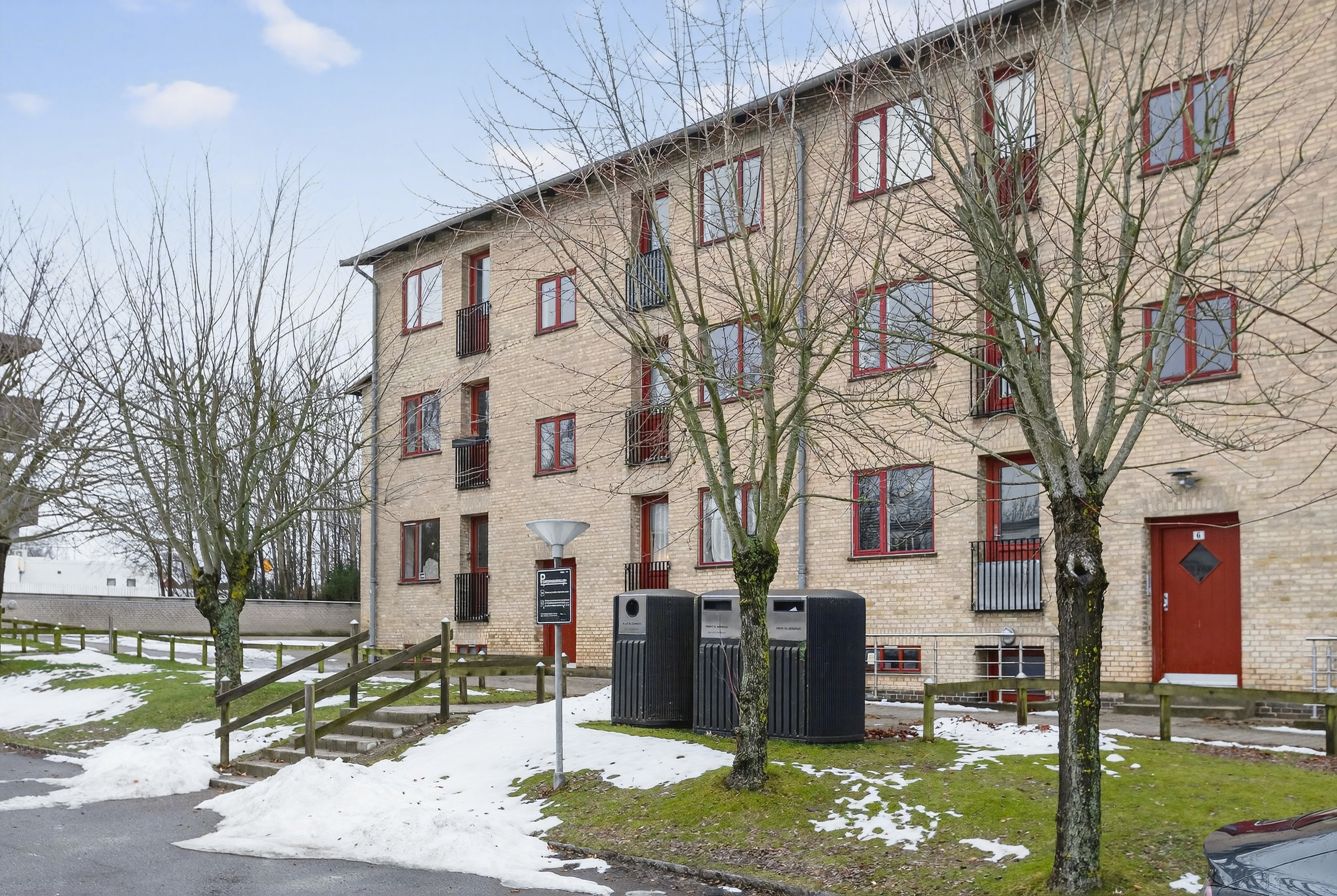 Fremhævet  billede i fuldskærmstilstand. Billede af Højagerparken 6, st.. th., 2750 Ballerup