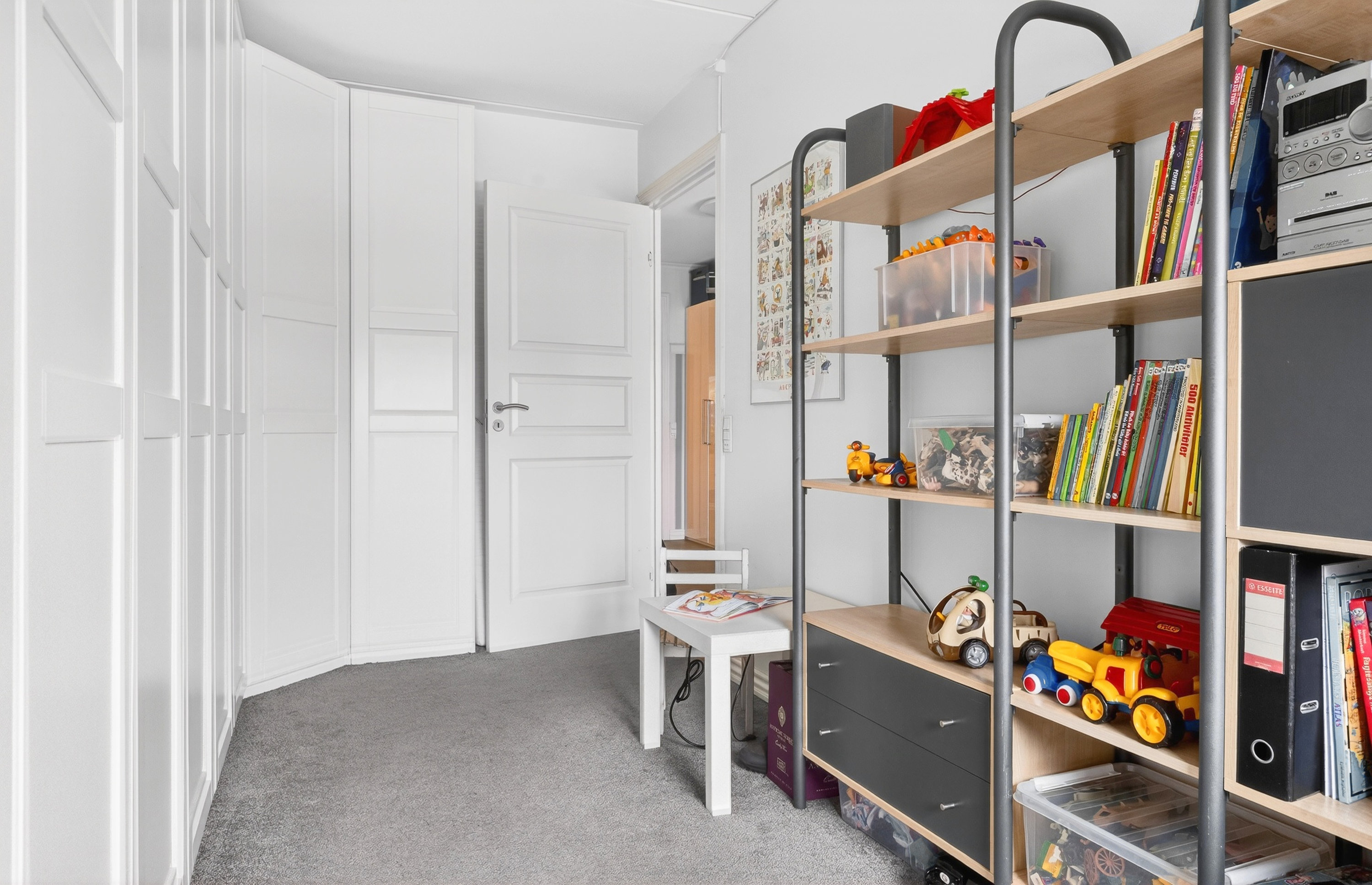 Fremhævet  billede i fuldskærmstilstand. Billede af Blommevangen 10, st.. th., Smørumnedre, 2765 Smørum