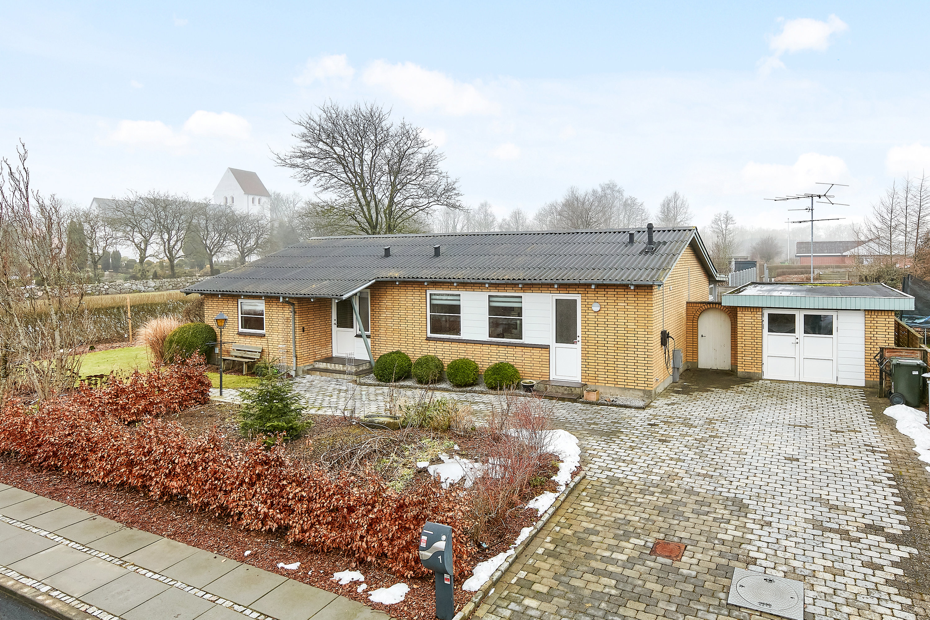 Fremhævet andet billede i fuldskærmstilstand. Billede af Brorsonsvej 1, Hornborg, 8762 Flemming