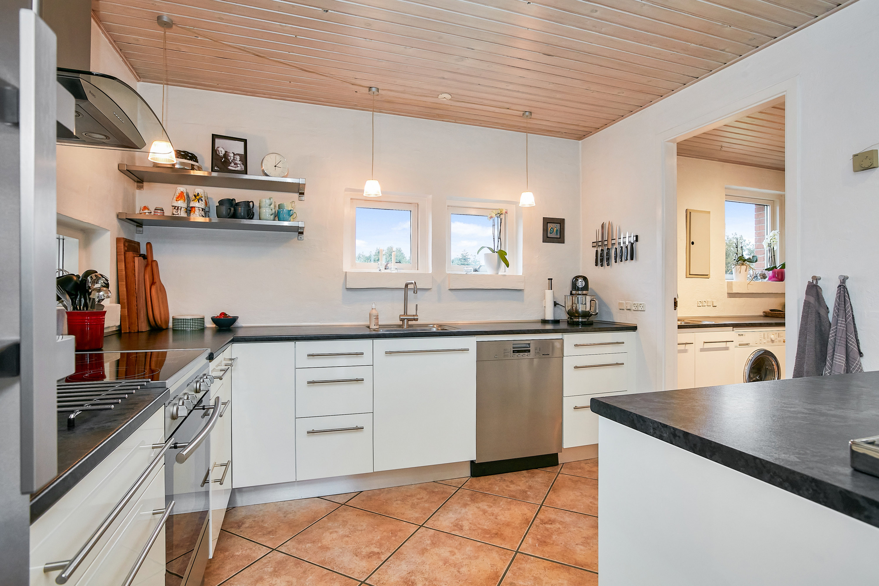 Fremhævet andet billede i fuldskærmstilstand. Billede af Banevej 11, Ølholm, 7160 Tørring