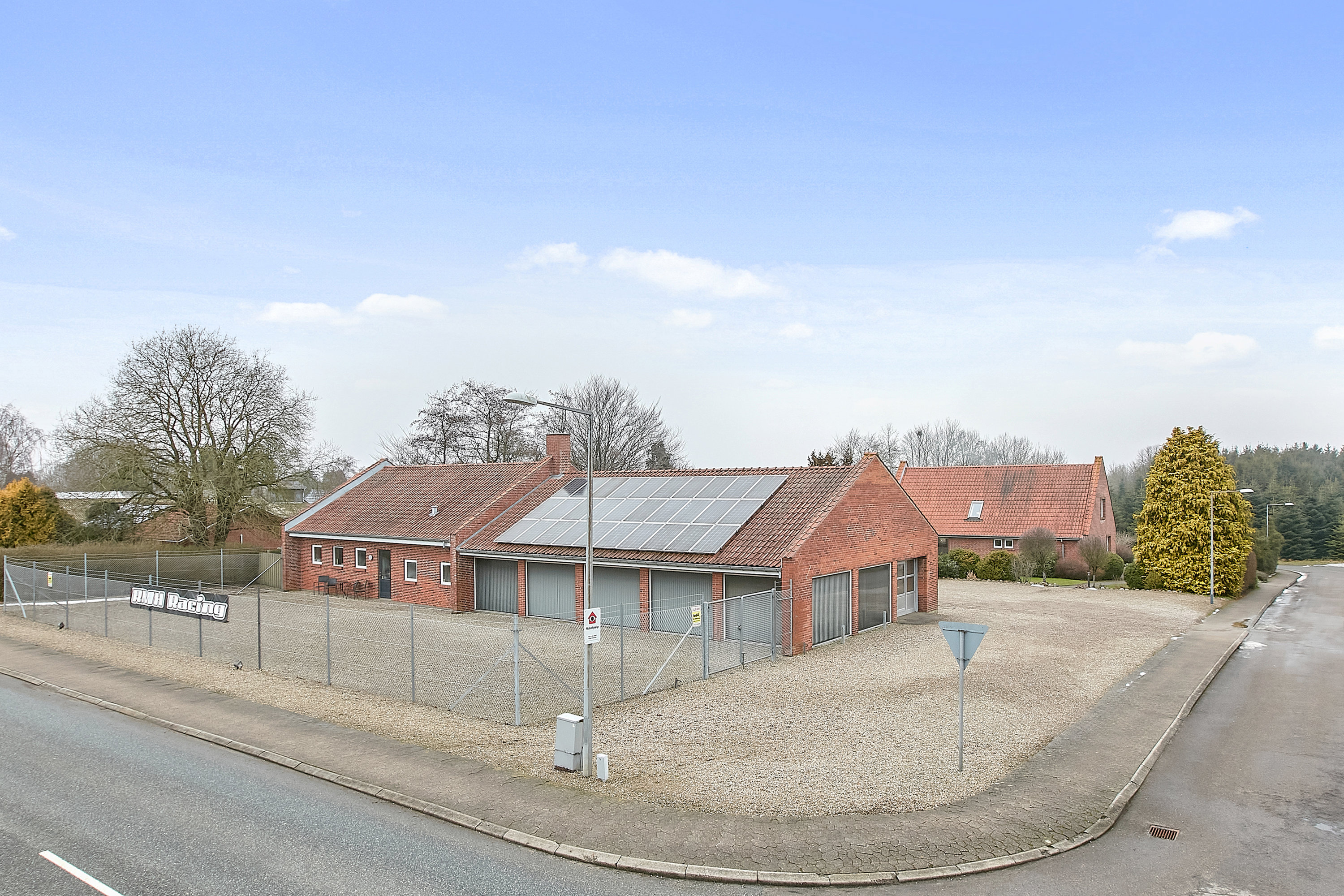 Fremhævet andet billede i fuldskærmstilstand. Billede af Banevej 11, Ølholm, 7160 Tørring