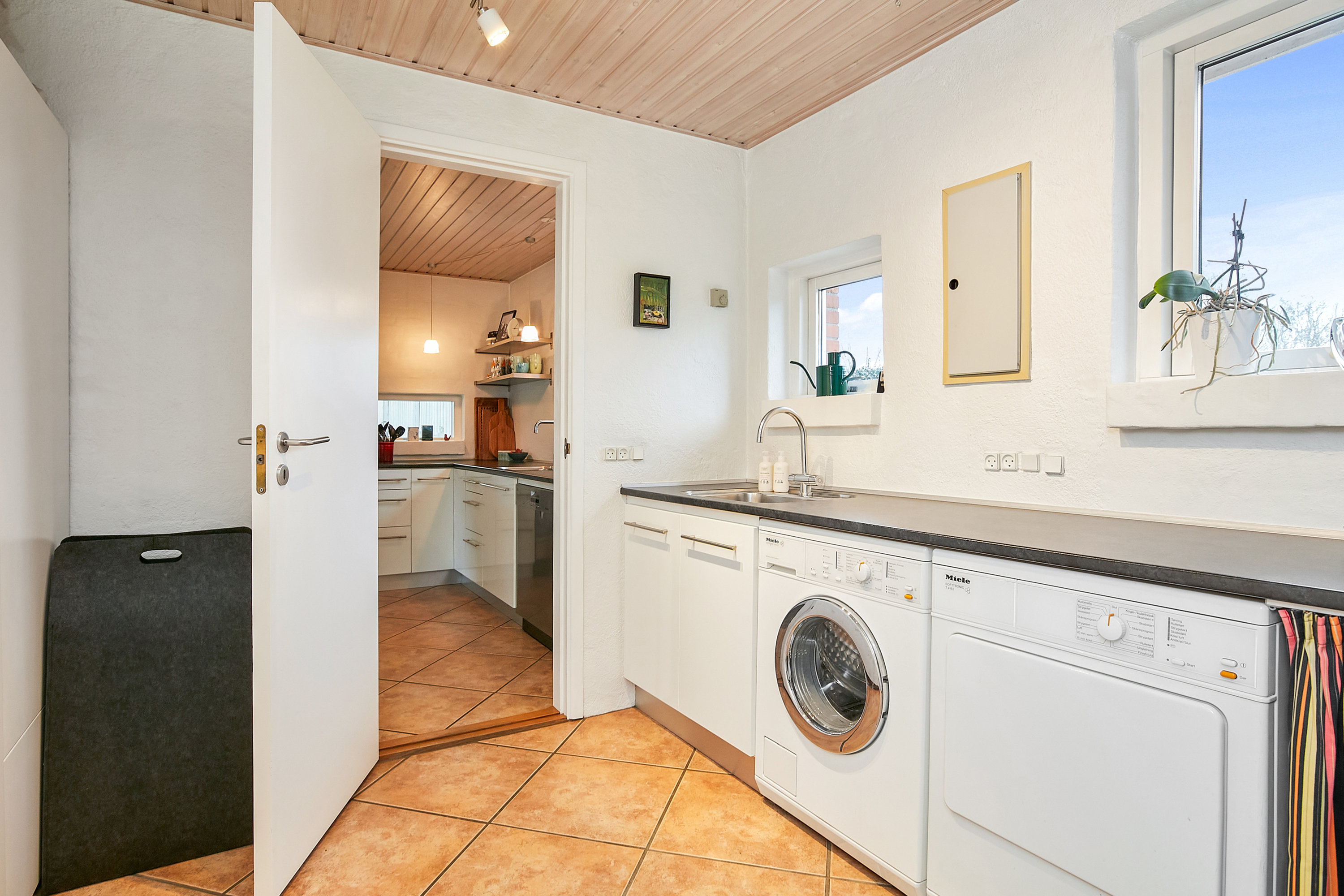 Fremhævet andet billede i fuldskærmstilstand. Billede af Banevej 11, Ølholm, 7160 Tørring