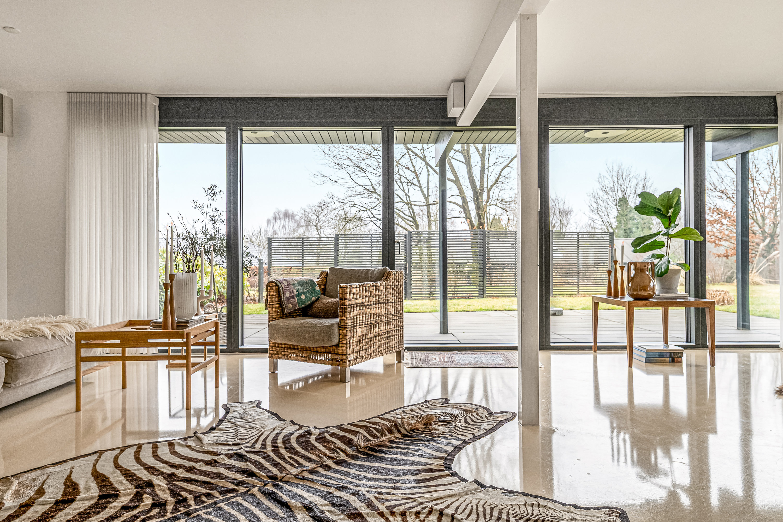 Fremhævet stue billede i fuldskærmstilstand. Billede af Spinkebjerg 8, Gjellerup, 7400 Herning