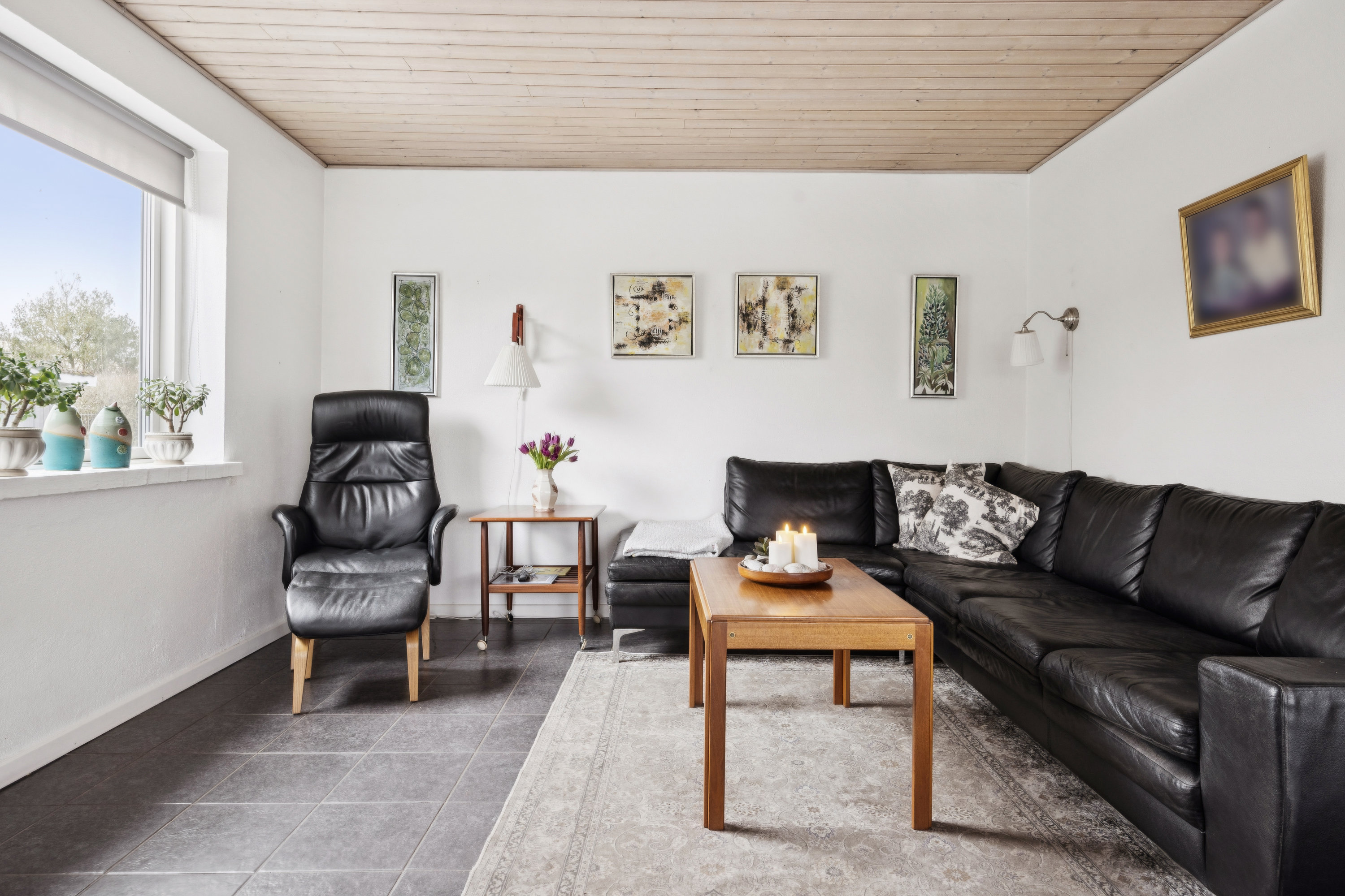 Fremhævet stue billede i fuldskærmstilstand. Billede af Dunbirkevej 14, 9382 Tylstrup