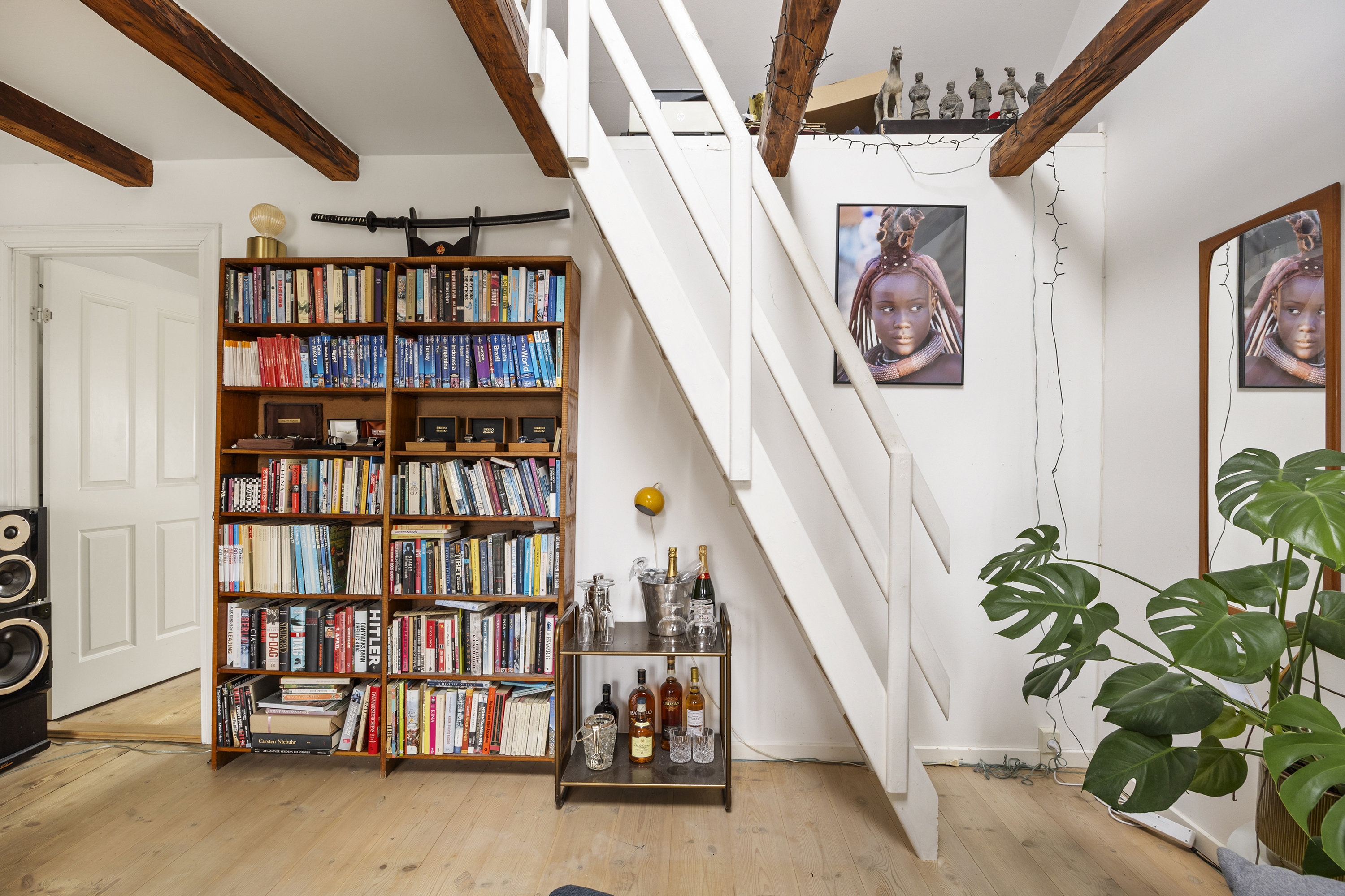 Fremhævet stue billede i fuldskærmstilstand. Billede af Julius Bloms Gade 29, 4. th., 2200 København N