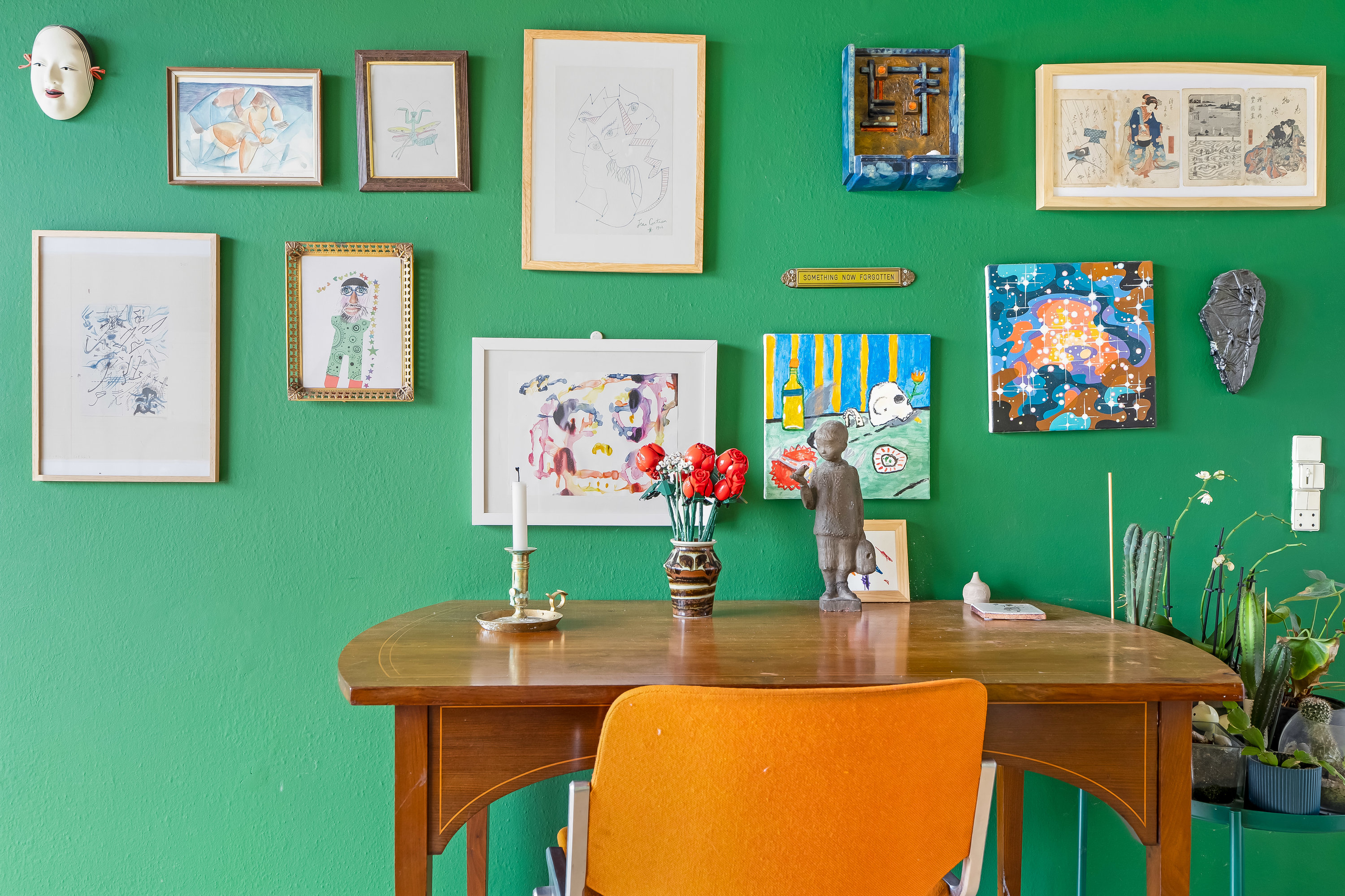 Fremhævet stue billede i fuldskærmstilstand. Billede af Sporemagervej 14, 3400 Hillerød