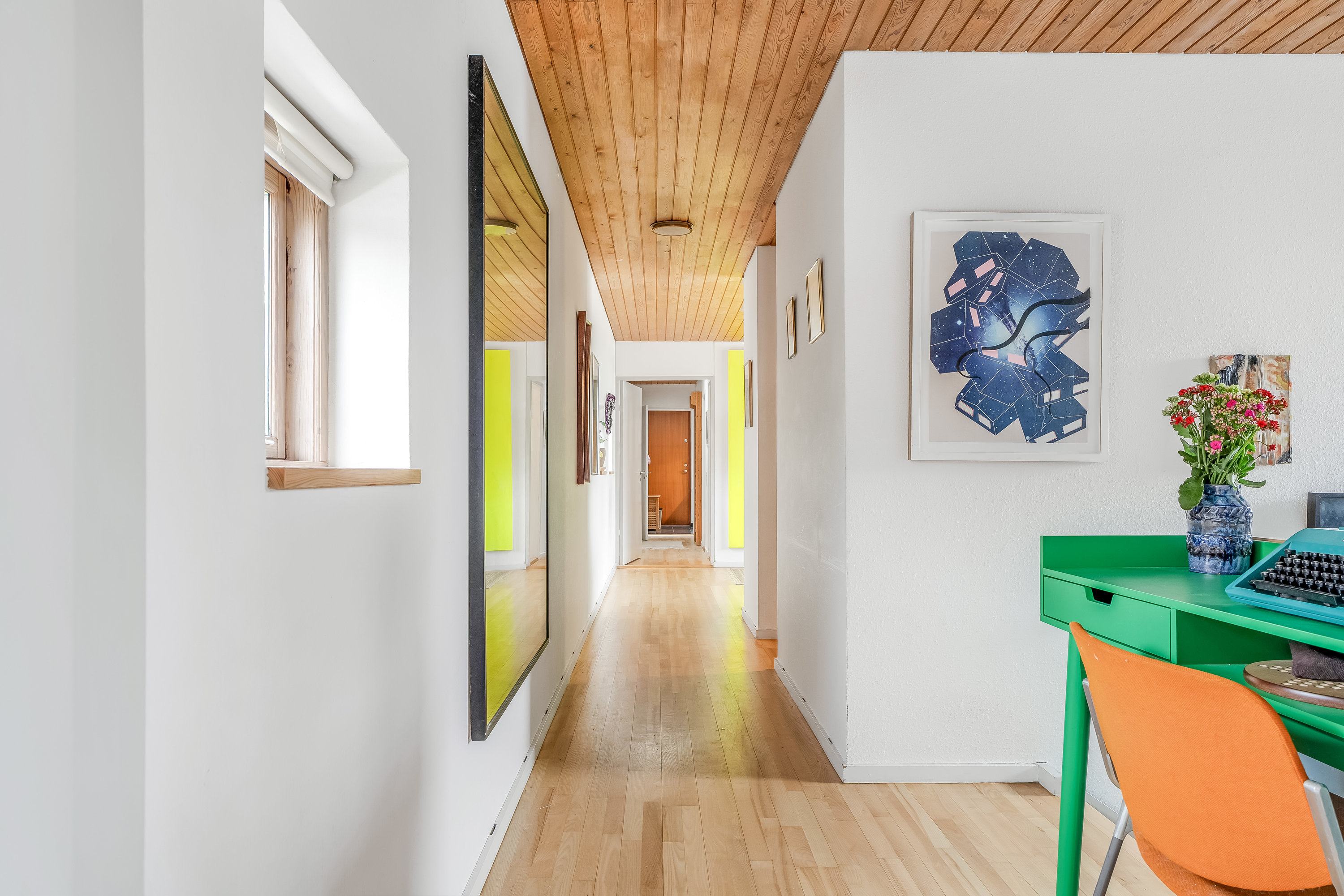 Fremhævet gang billede i fuldskærmstilstand. Billede af Sporemagervej 14, 3400 Hillerød