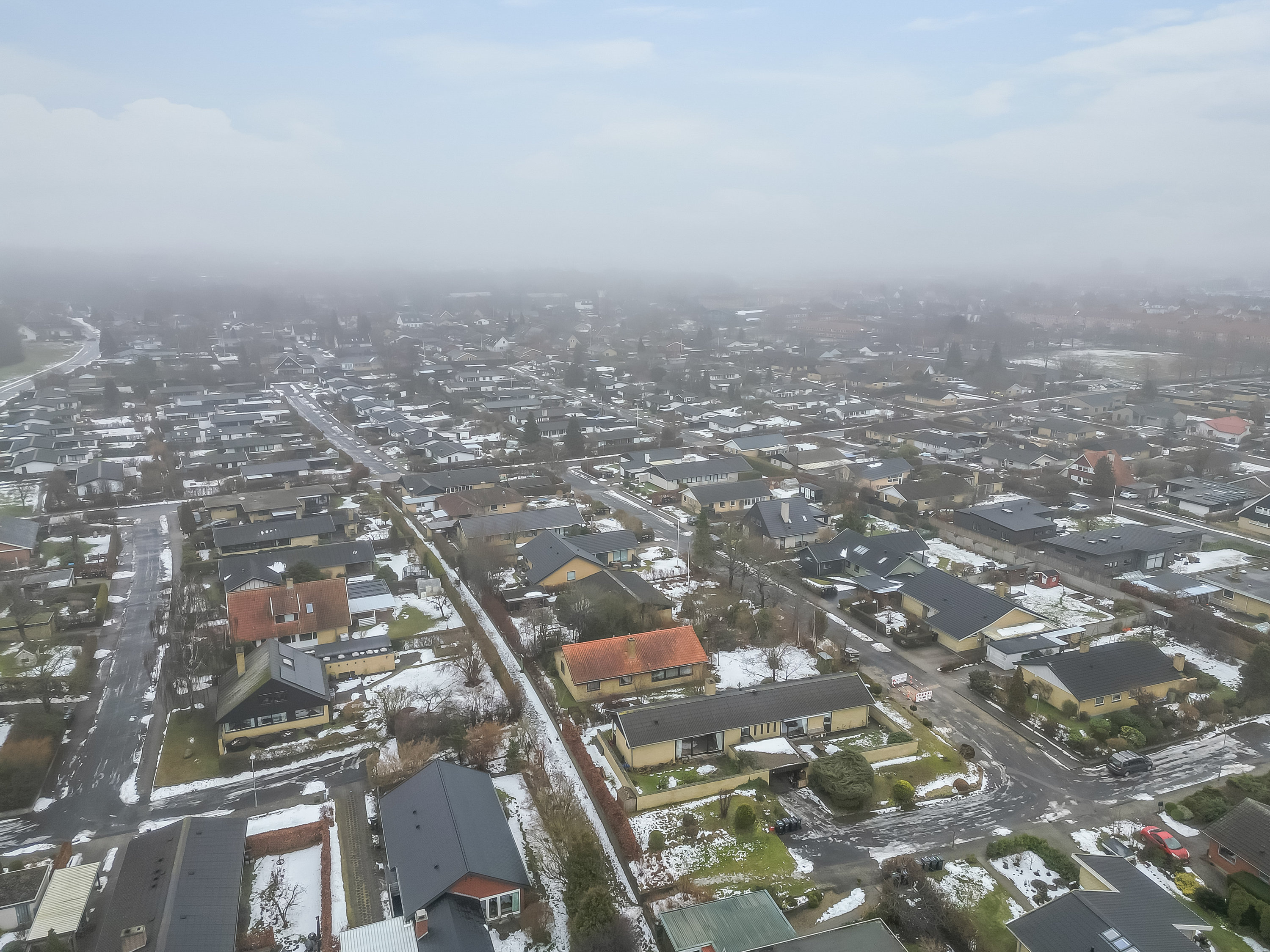 Fremhævet luftfoto billede i fuldskærmstilstand. Billede af Sporemagervej 14, 3400 Hillerød