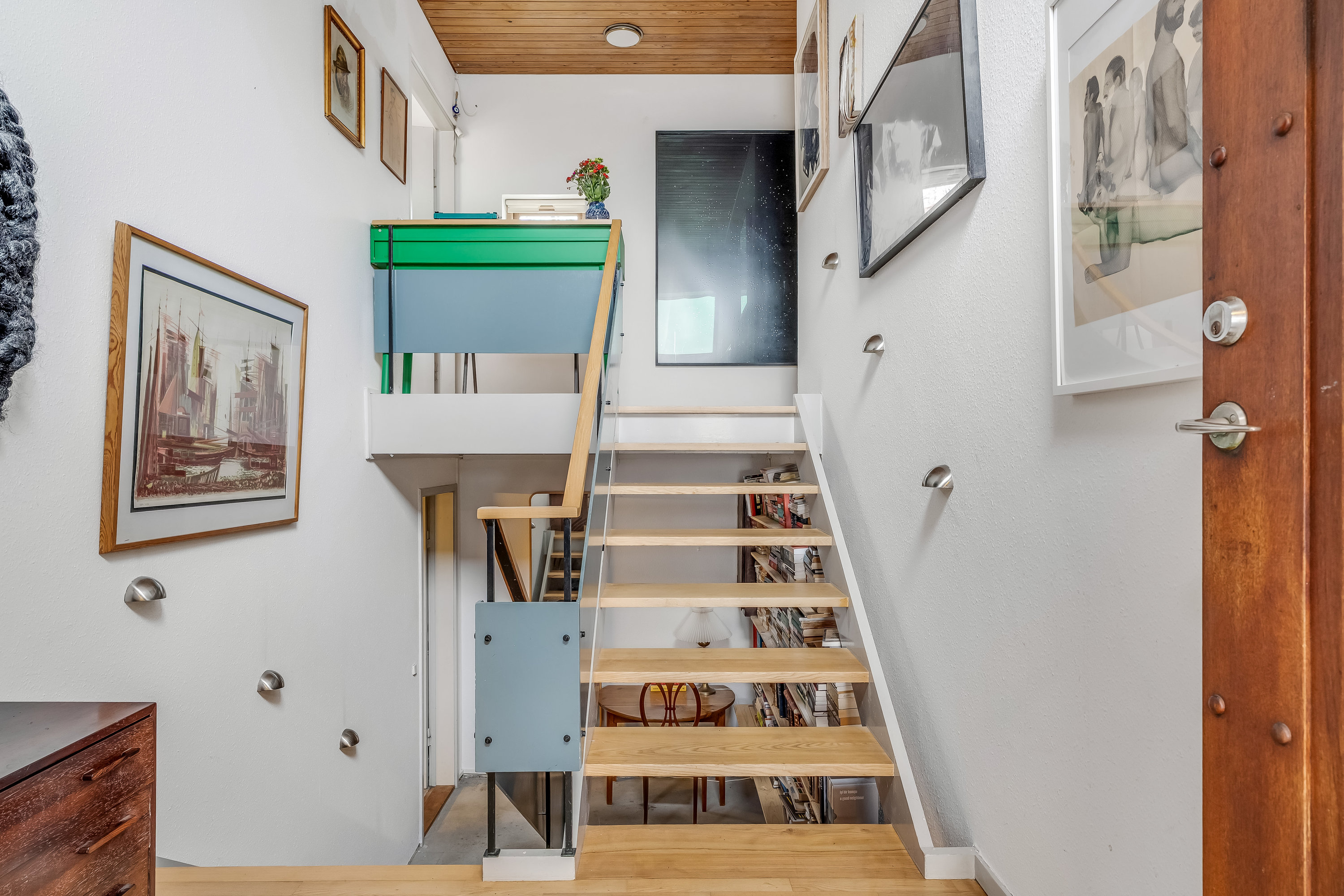 Fremhævet trappe billede i fuldskærmstilstand. Billede af Sporemagervej 14, 3400 Hillerød