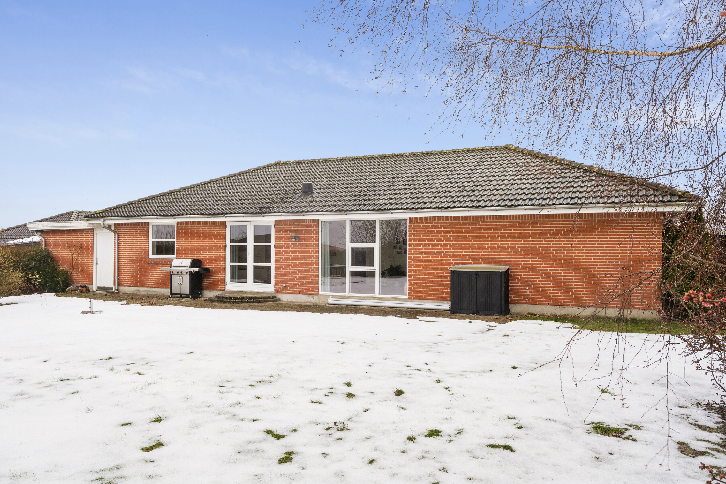 Fremhævet set fra vejen billede i fuldskærmstilstand. Billede af Dådyrvej 10, 4690 Haslev