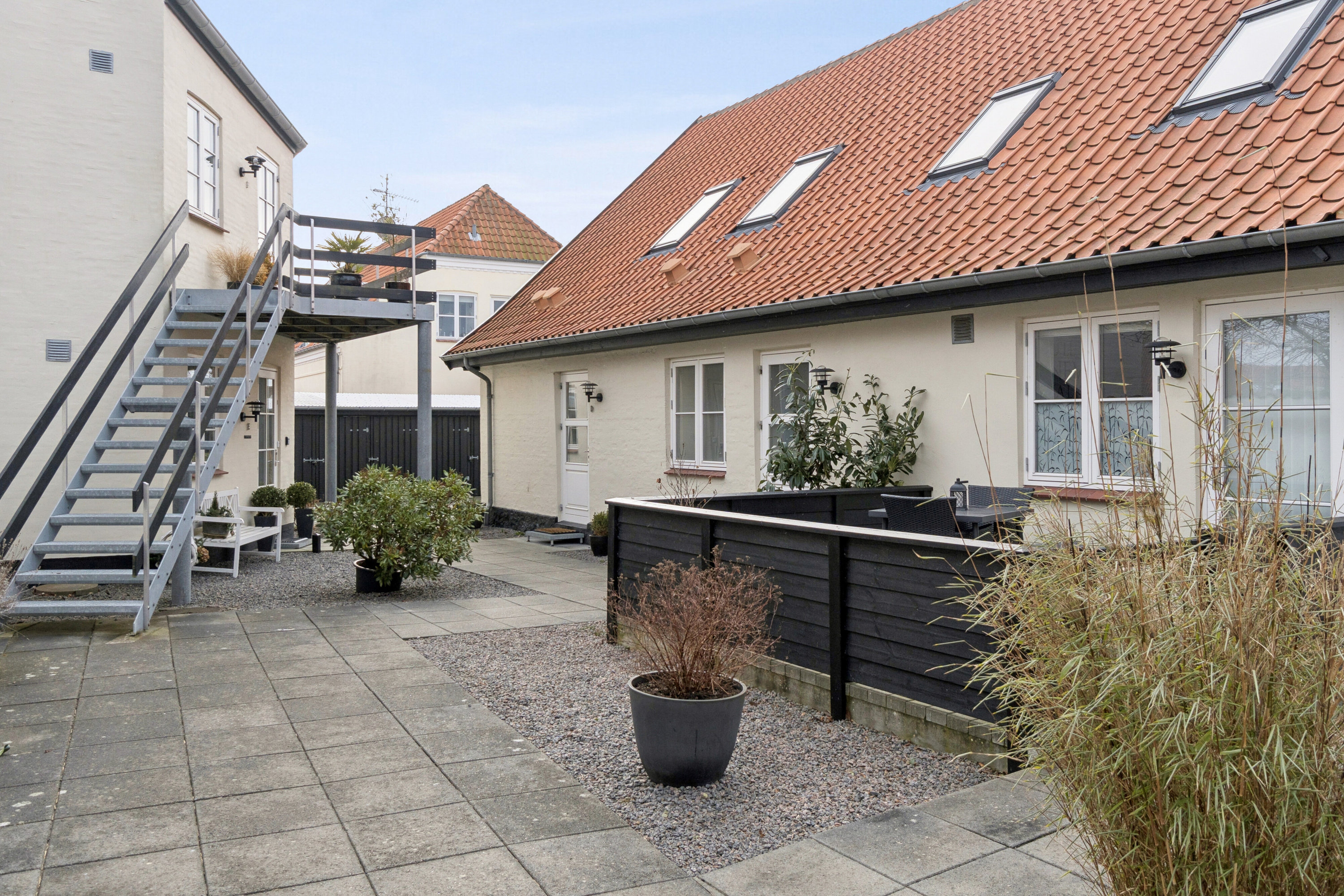 Fremhævet udendørs billede i fuldskærmstilstand. Billede af Østergade 62D, Rønne, 3700 Rønne