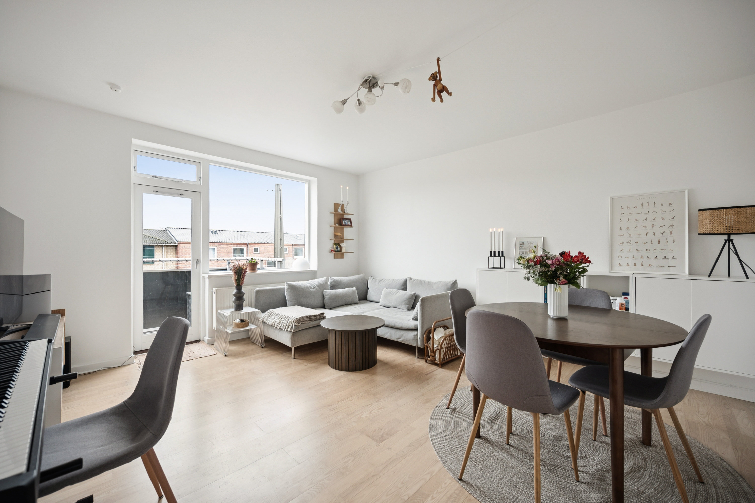 Fremhævet stue billede i fuldskærmstilstand. Billede af Folehaven 90, 2. tv., 2500 Valby